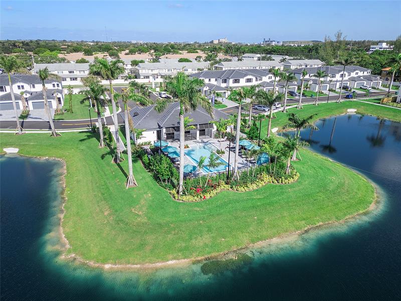 Dania Beach, Florida, 33312, United States, 3 Bedrooms Bedrooms, ,3 BathroomsBathrooms,Residential,For Sale,1951173