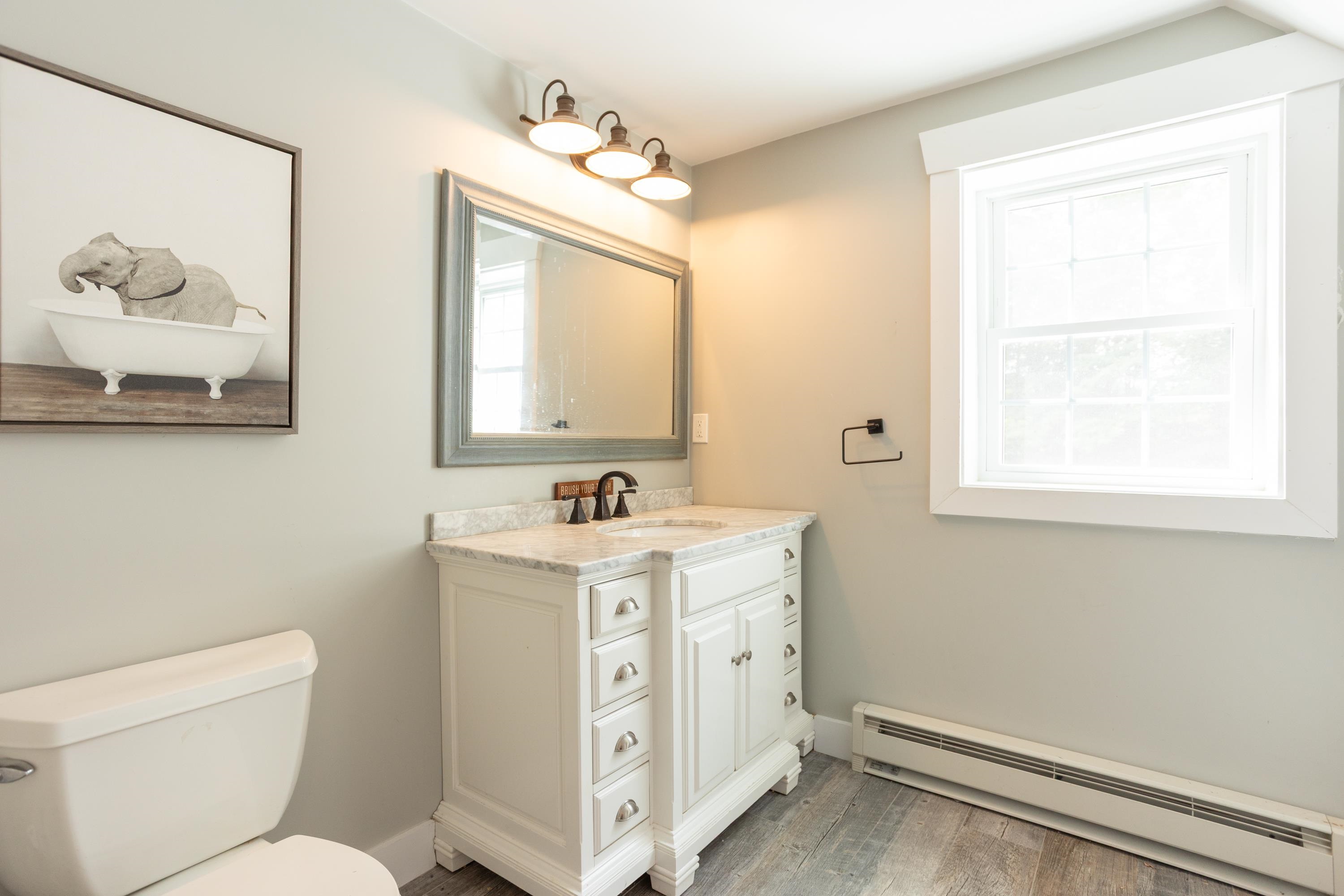Hollis, New Hampshire, 03049, United States, 4 Bedrooms Bedrooms, ,4 BathroomsBathrooms,Residential,For Sale,1895545