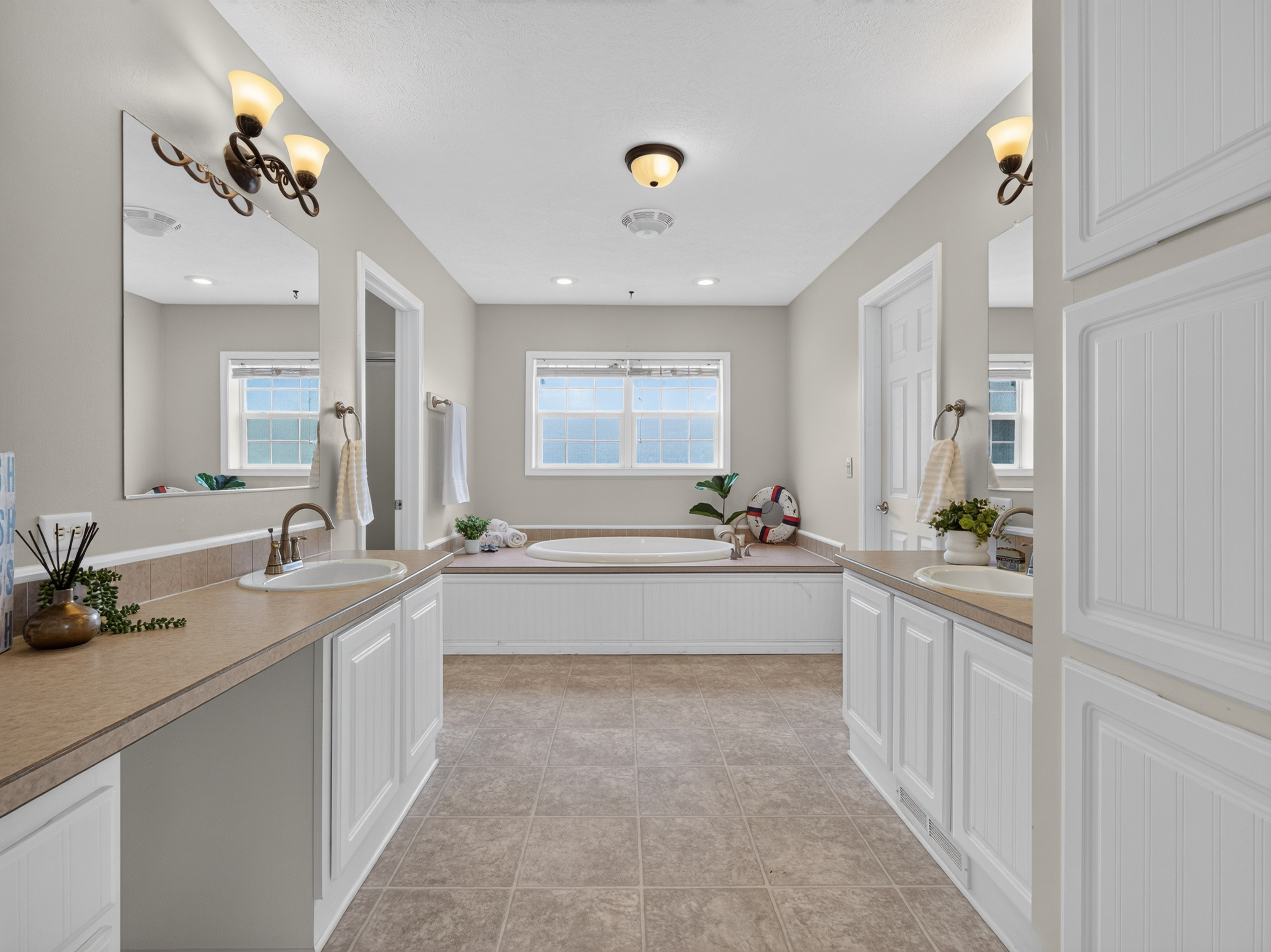  Spacious Channel-Front Home Off Lake Wawasee - 物件實景
