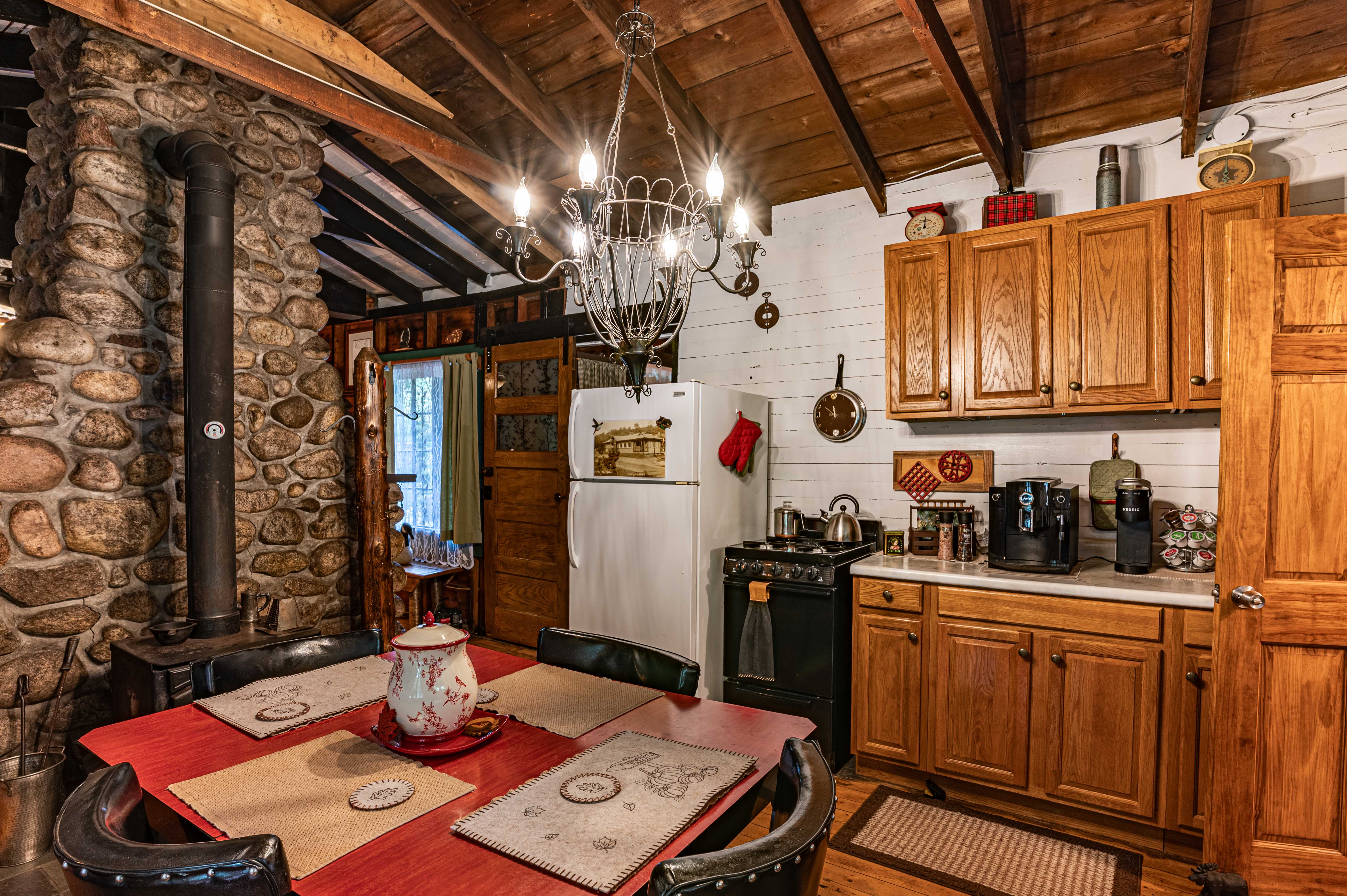  148 Onekio Rd, Thendara, NY, 13472 - 物件實景