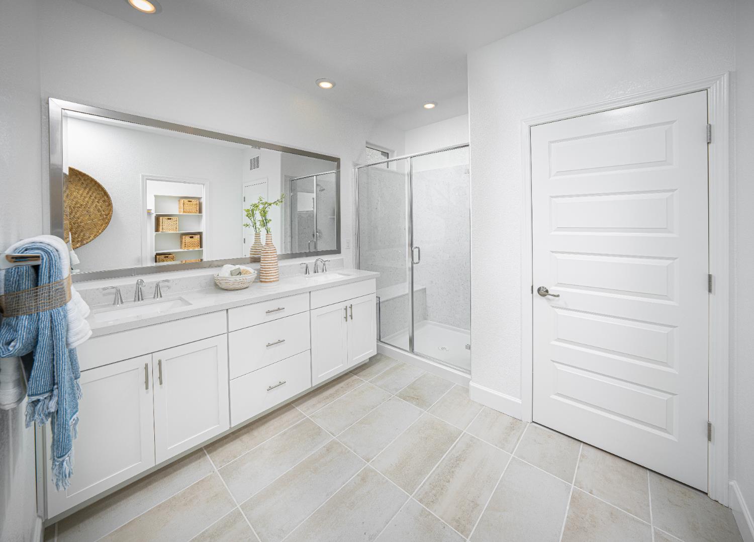 Stockton, California, 95219, United States, 4 Bedrooms Bedrooms, ,4 BathroomsBathrooms,Residential,For Sale,1939807
