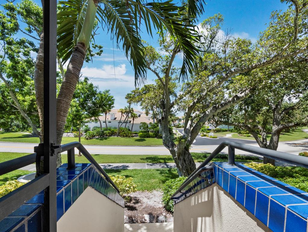 Longboat Key, Florida, 34228, United States, 2 Bedrooms Bedrooms, ,3 BathroomsBathrooms,Residential,For Sale,1942168