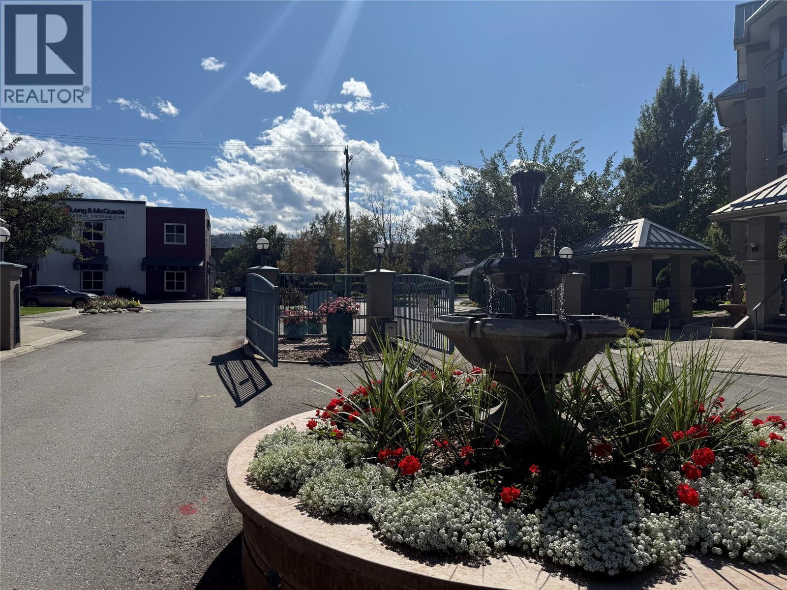 KAMLOOPS, British Columbia, V2C 1W9, CA, 3 Bedrooms Bedrooms, ,2 BathroomsBathrooms,Residential,For Sale,1949054