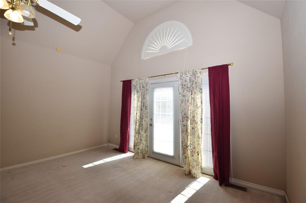Oklahoma City, Oklahoma, 73142, United States, 5 Bedrooms Bedrooms, ,4 BathroomsBathrooms,Residential,For Sale,1935370
