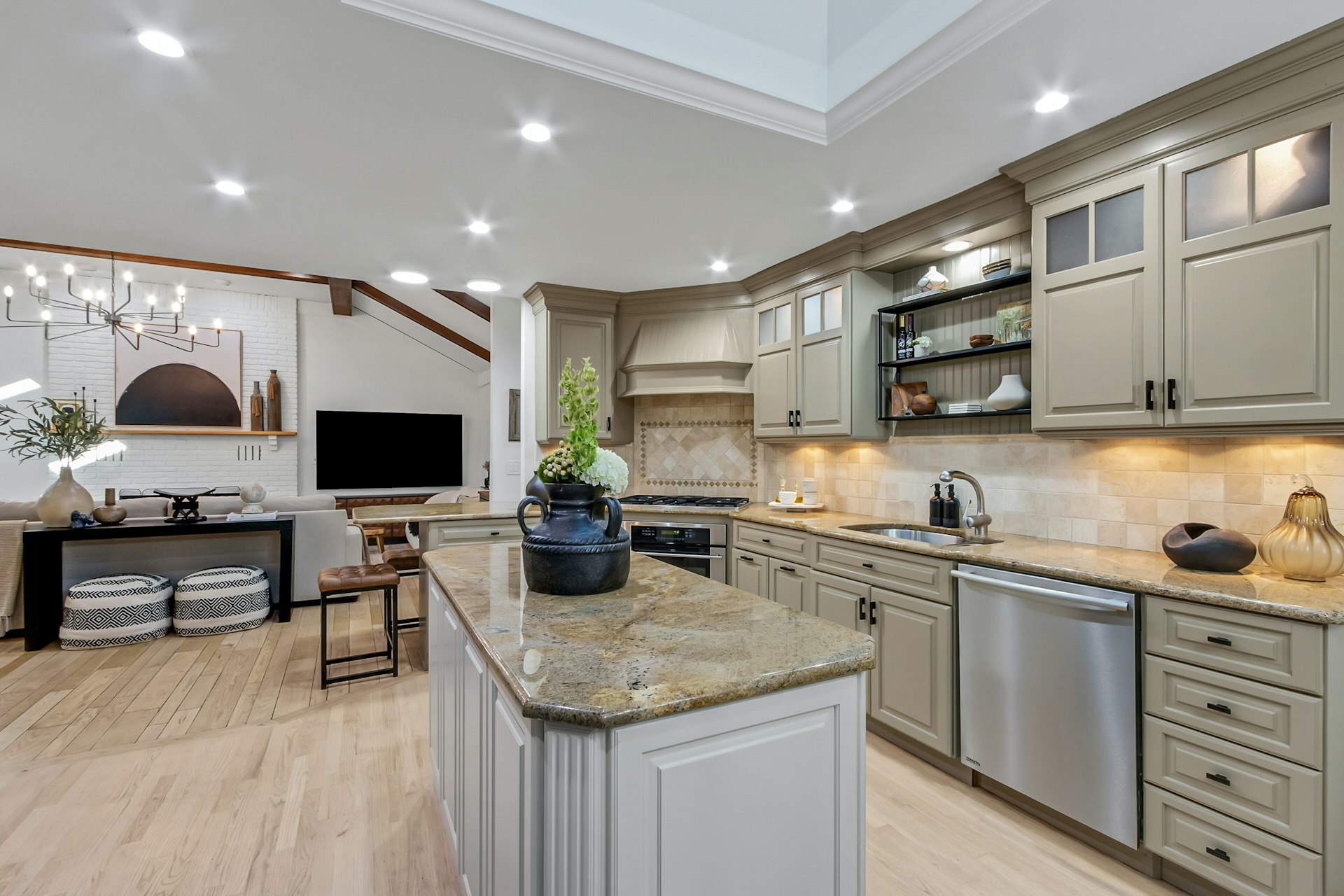  888 Briarwoods Road, Franklin Lakes, NJ 07417 - 物件實景