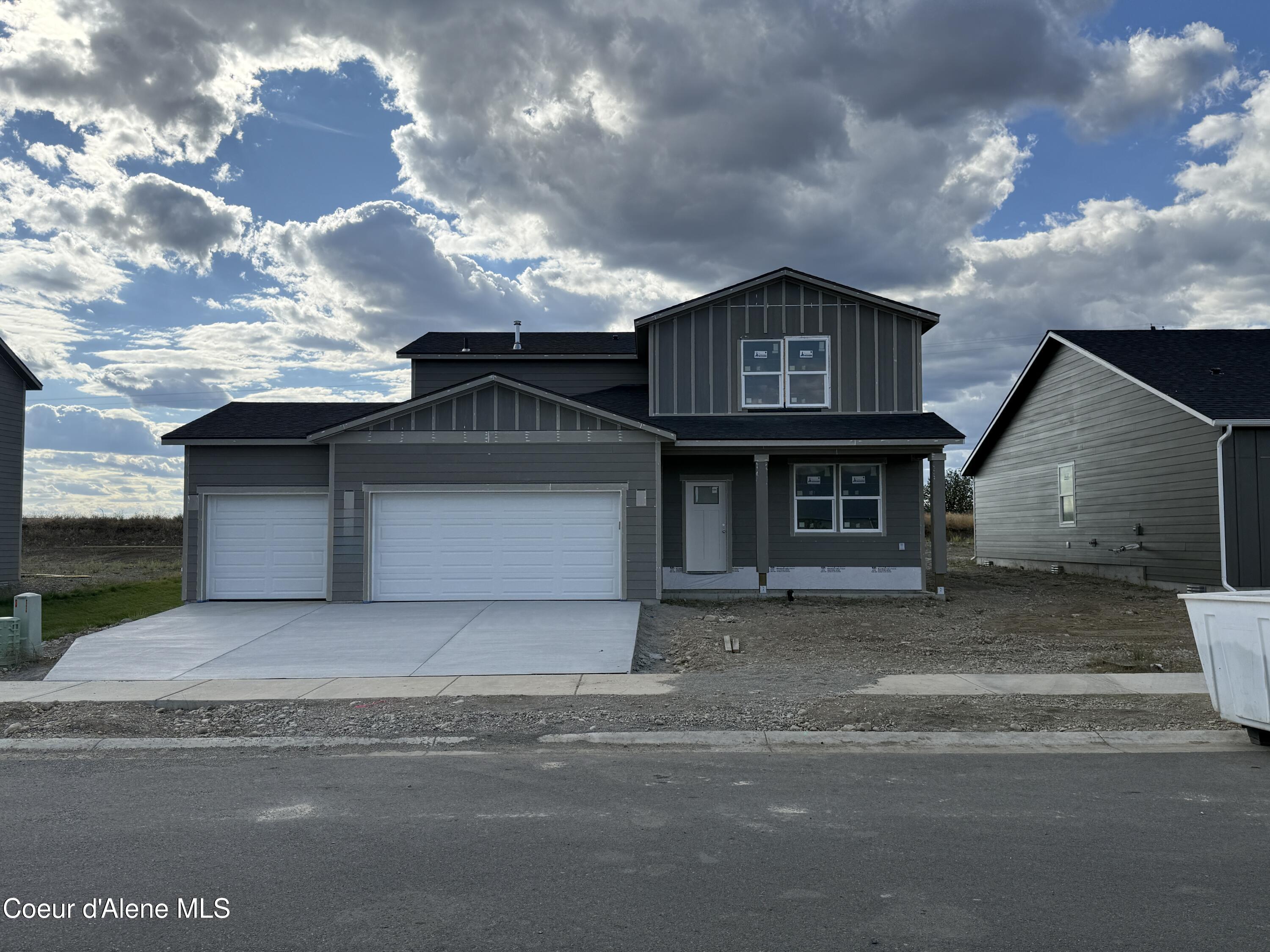 Post Falls, Idaho, 83854, United States, 4 Bedrooms Bedrooms, ,3 BathroomsBathrooms,Residential,For Sale,1914044