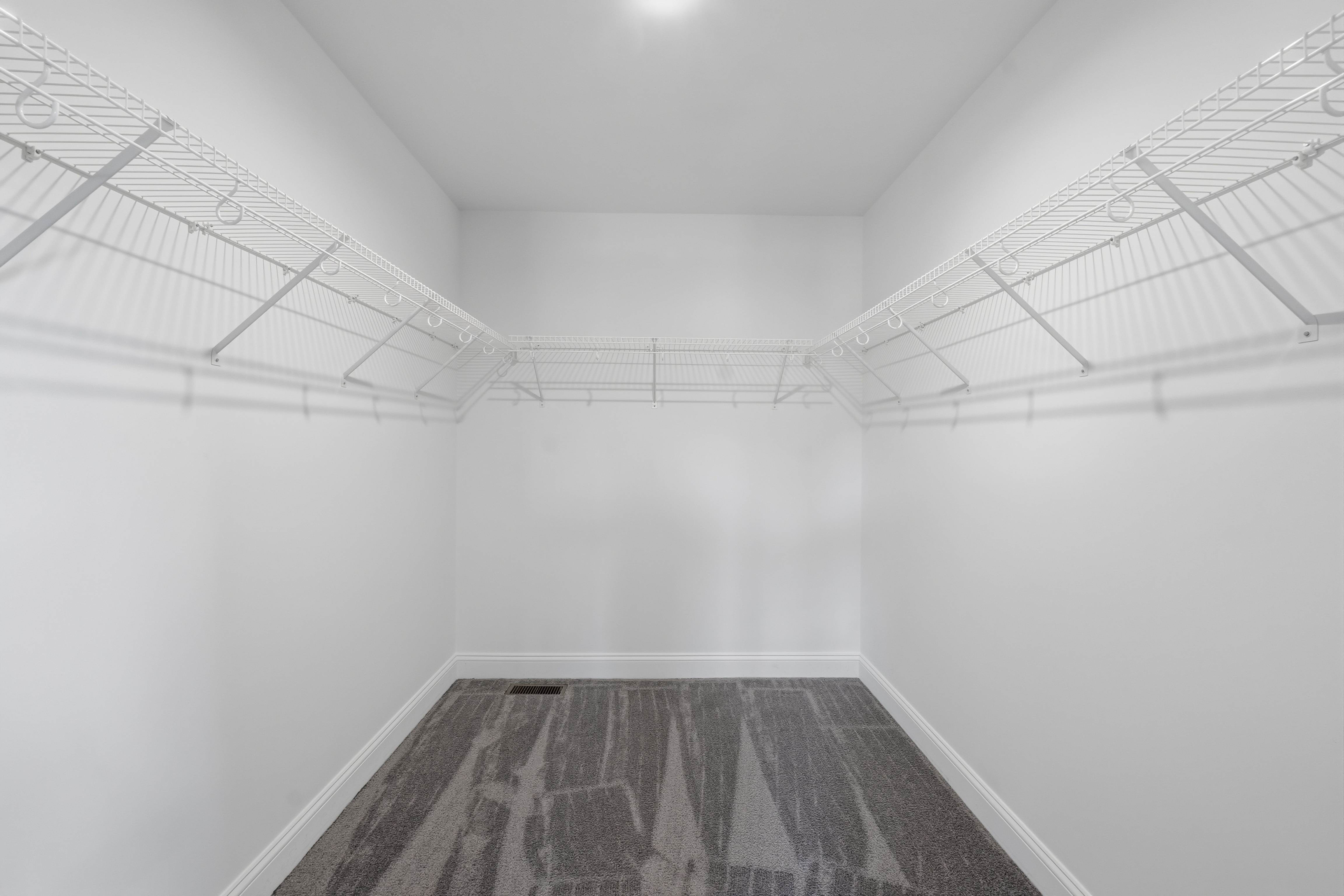 126 Townsend Harbor Road, Lunenburg, MA 01462 - 物件實景