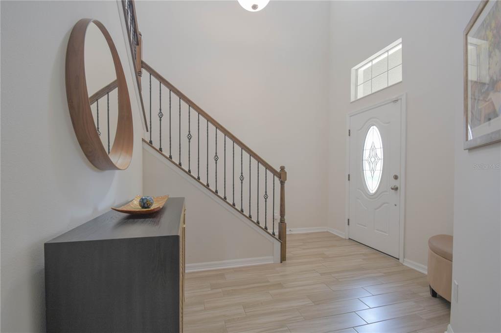 Apopka, Florida, 32703, United States, 4 Bedrooms Bedrooms, ,3 BathroomsBathrooms,Residential,For Sale,1828228