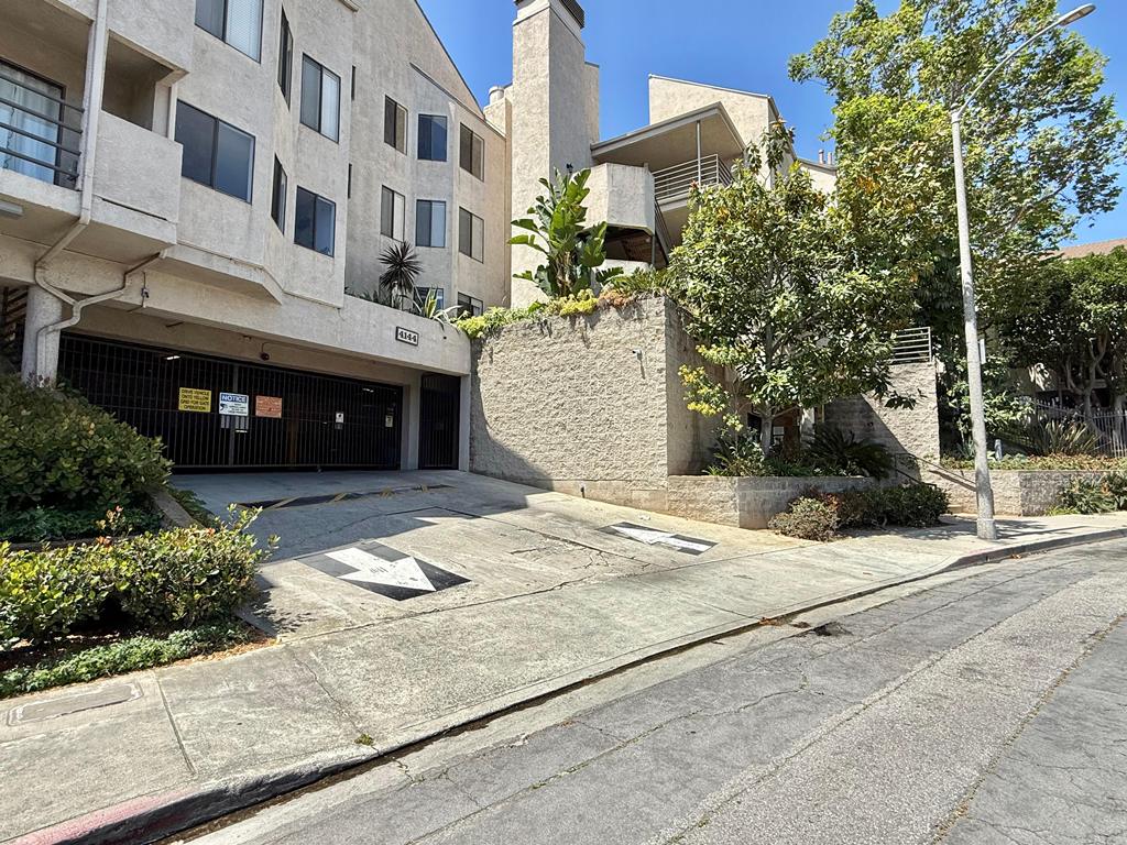 Long Beach, California, 90815, United States, 2 Bedrooms Bedrooms, ,2 BathroomsBathrooms,Residential,For Sale,1830564