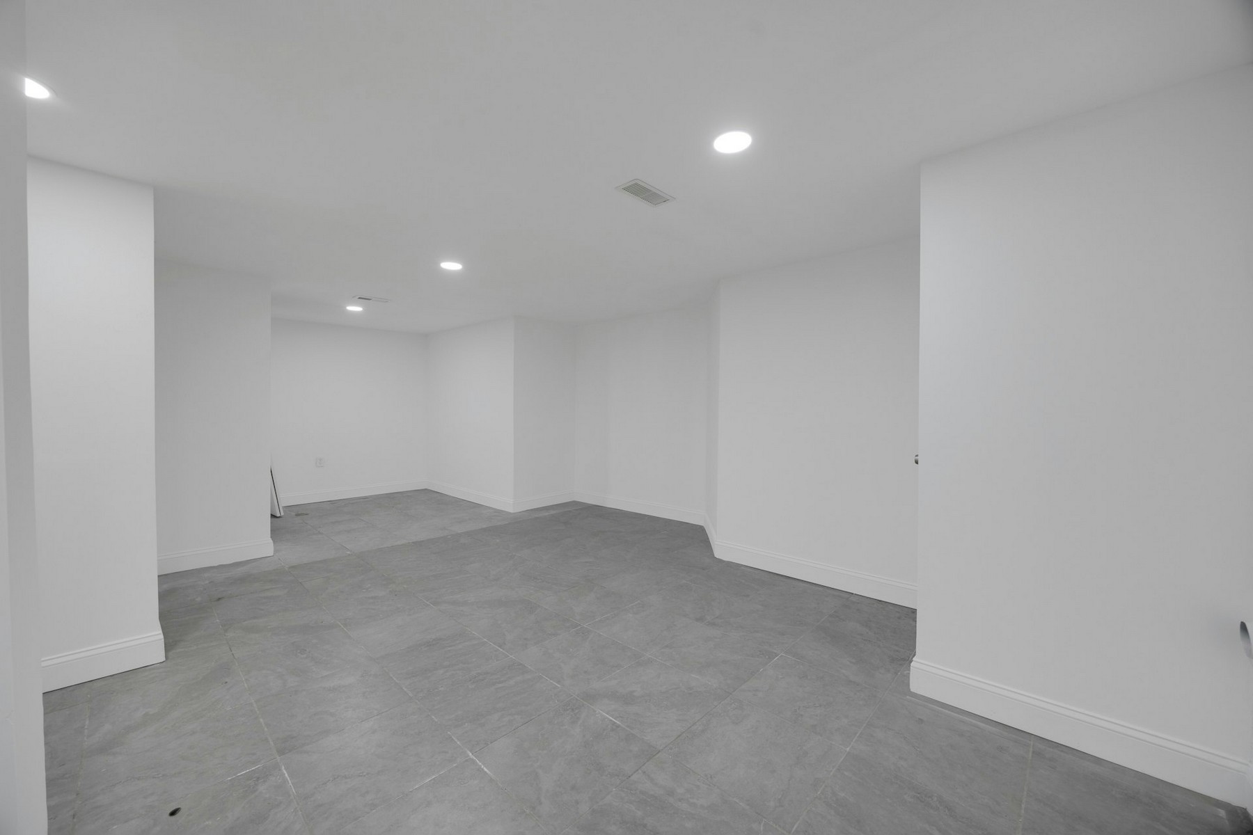  58-60 Ingraham Place, Newark, NJ 07108 - 物件實景