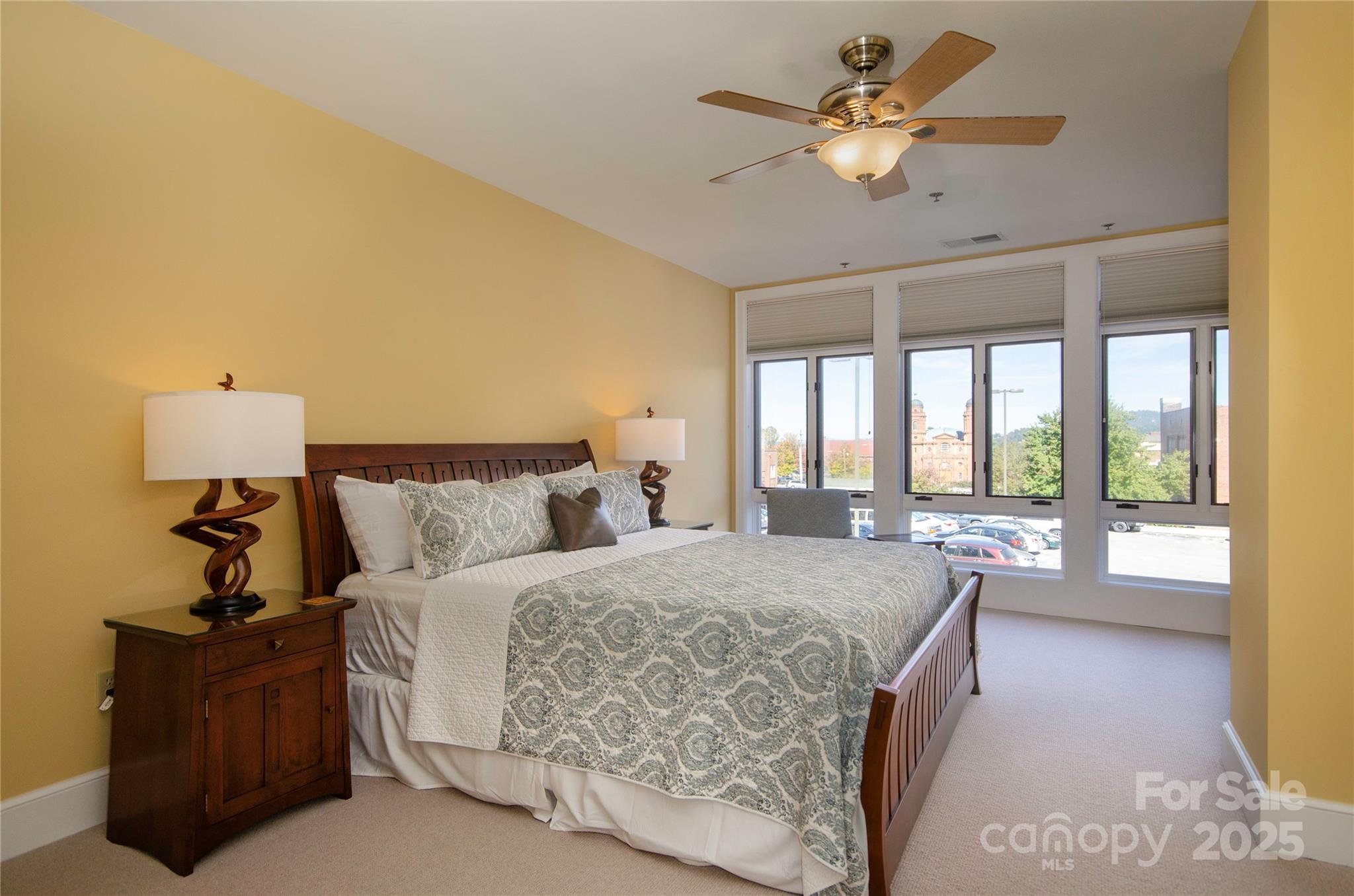 Asheville, North Carolina, 28801, United States, 2 Bedrooms Bedrooms, ,2 BathroomsBathrooms,Residential,For Sale,1827060