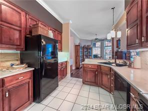 Camdenton, Missouri, 65020, United States, 5 Bedrooms Bedrooms, ,5 BathroomsBathrooms,Residential,For Sale,1850376