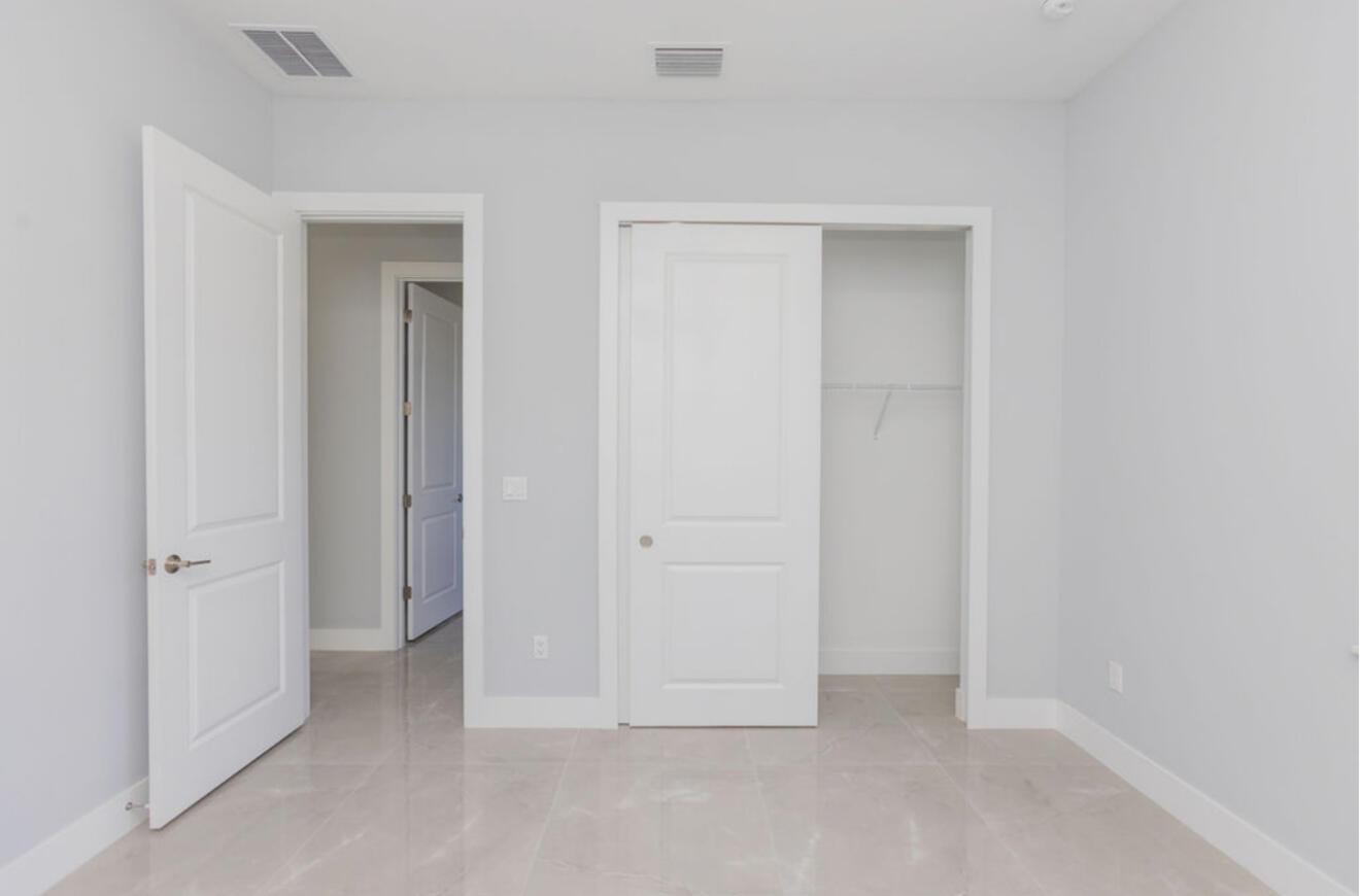 Port St Lucie, Florida, 34986, United States, 4 Bedrooms Bedrooms, ,3 BathroomsBathrooms,Residential,For Sale,1926175