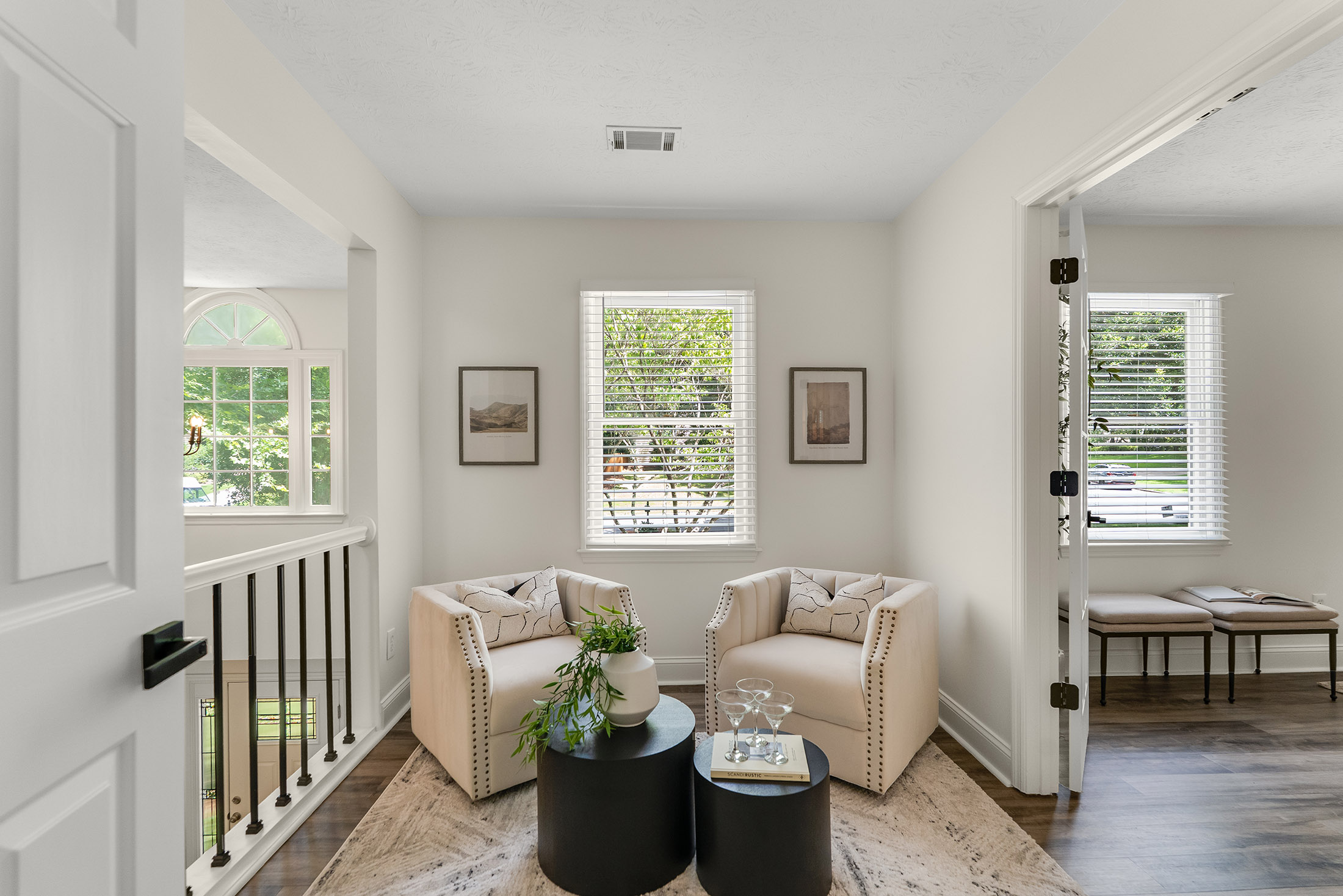  Exceptional Value in Mannings Ridge with Major Updates Throughout - 物件實景