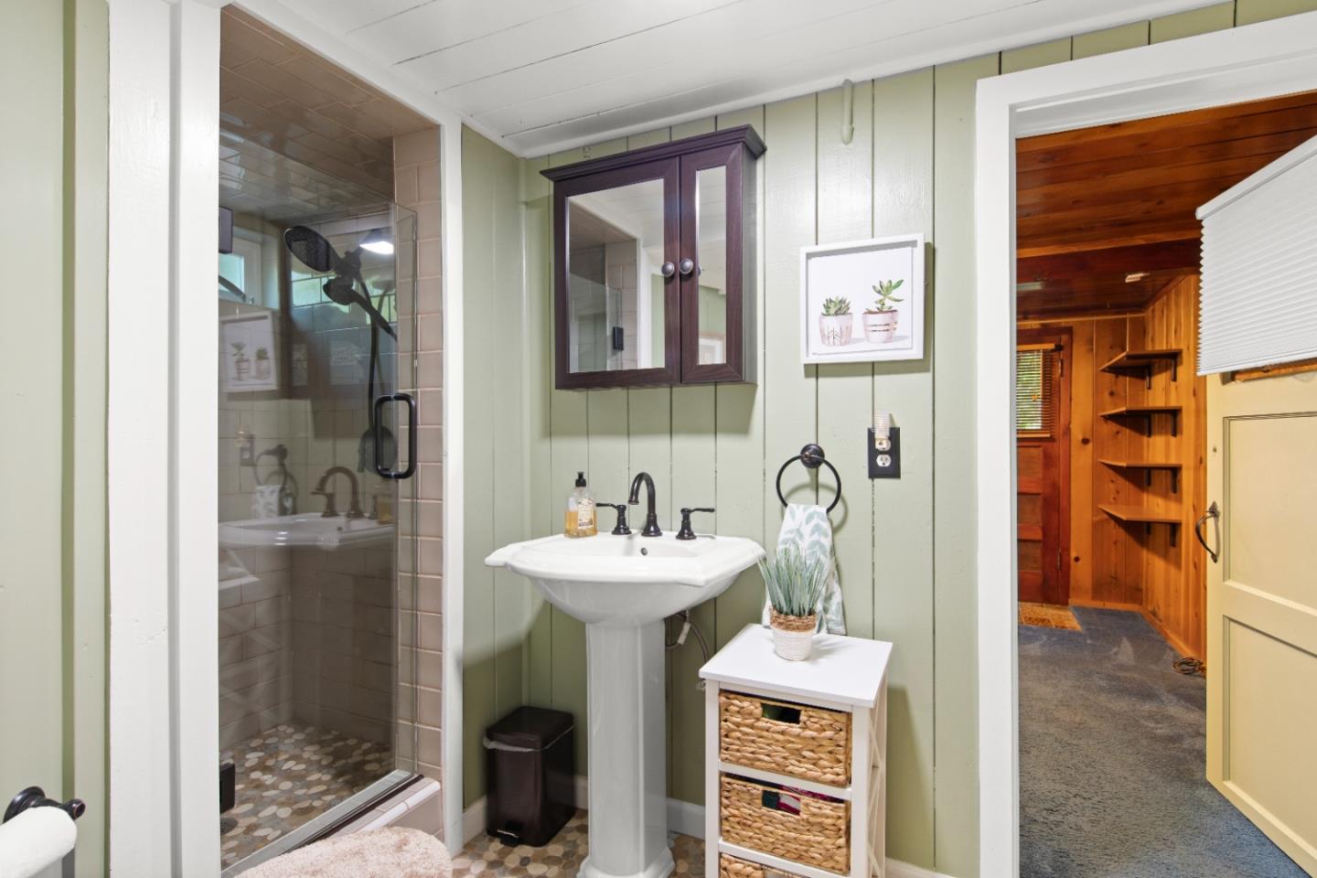 Boulder Creek, California, 95006, United States, 6 Bedrooms Bedrooms, ,4 BathroomsBathrooms,Residential,For Sale,1848590