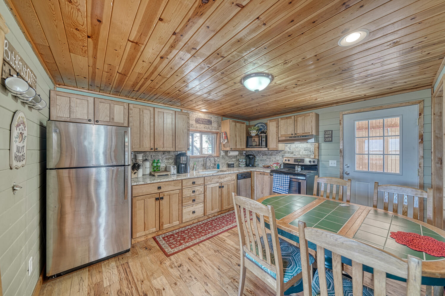 Salida, Colorado, 81201, United States, 3 Bedrooms Bedrooms, ,3 BathroomsBathrooms,Residential,For Sale,1879757