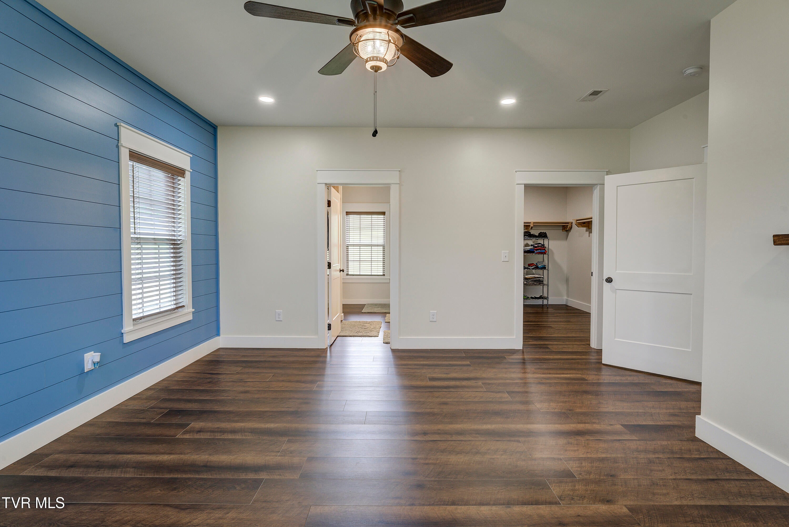 Jonesborough, Tennessee, 37659, United States, 3 Bedrooms Bedrooms, ,3 BathroomsBathrooms,Residential,For Sale,2000910