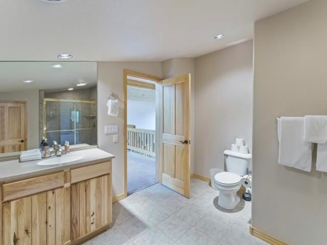 Angel Fire, New Mexico, 87710, United States, 4 Bedrooms Bedrooms, ,5 BathroomsBathrooms,Residential,For Sale,1885448