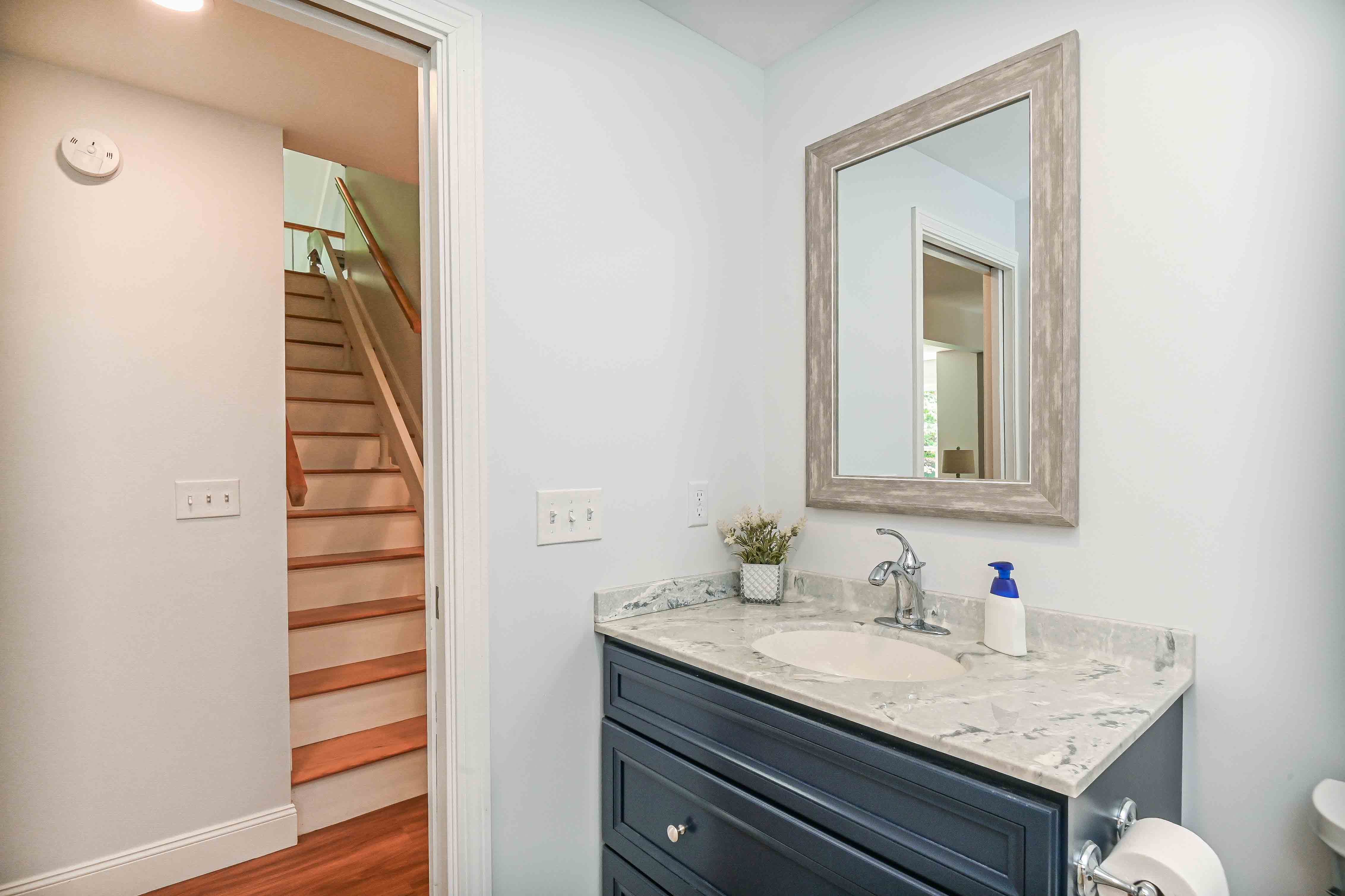 York, Maine, 03909, United States, 3 Bedrooms Bedrooms, ,3 BathroomsBathrooms,Residential,For Sale,1912030