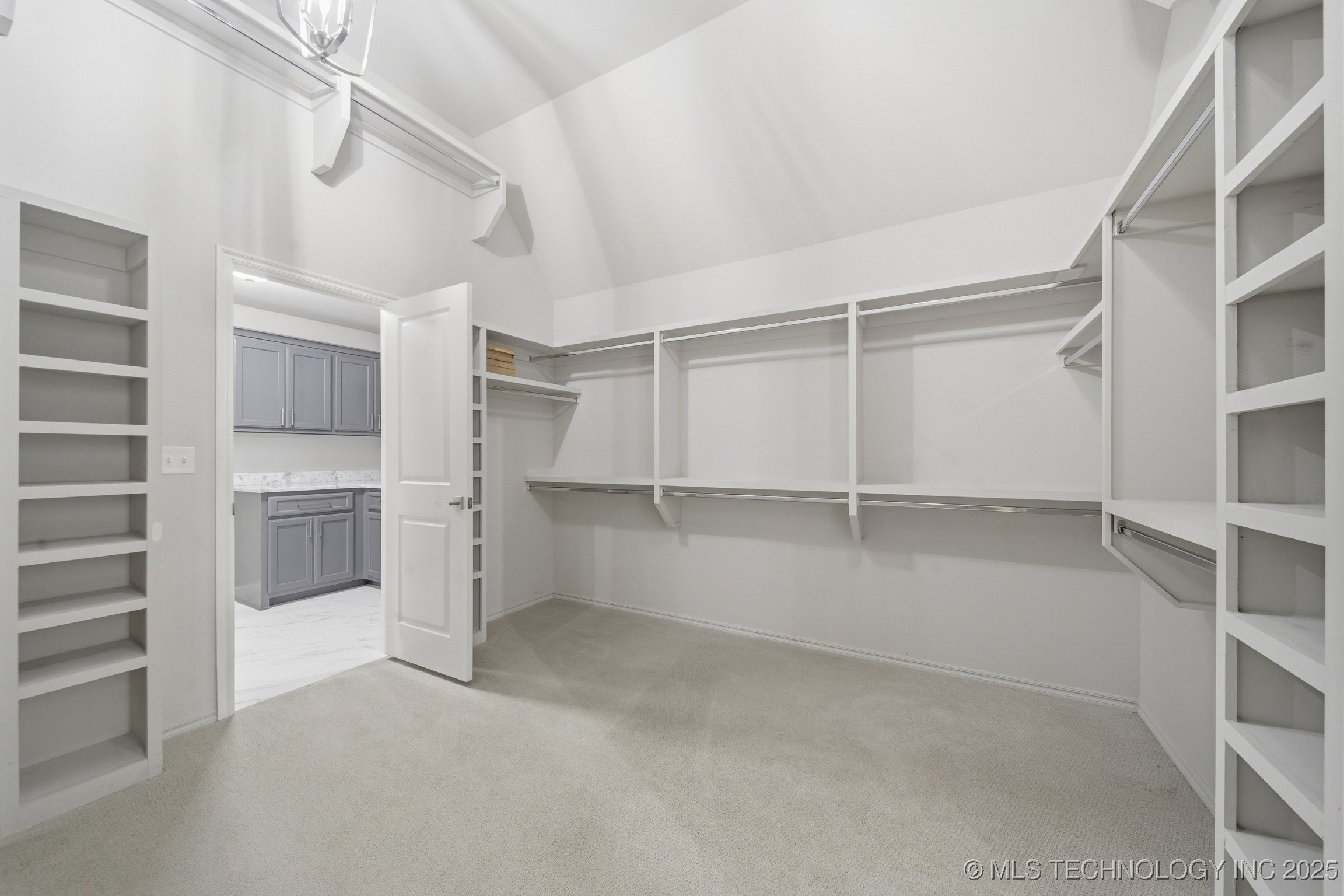 Owasso, Oklahoma, 74055, United States, 3 Bedrooms Bedrooms, ,3 BathroomsBathrooms,Residential,For Sale,1996911