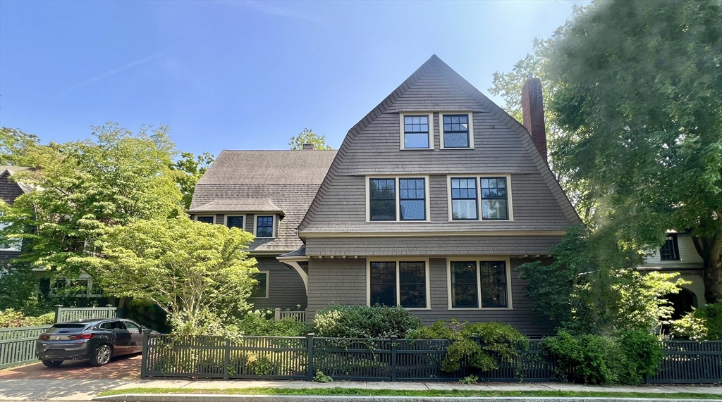 Cambridge, Massachusetts, 02138, United States, 6 Bedrooms Bedrooms, ,7 BathroomsBathrooms,Residential,For Sale,1949717