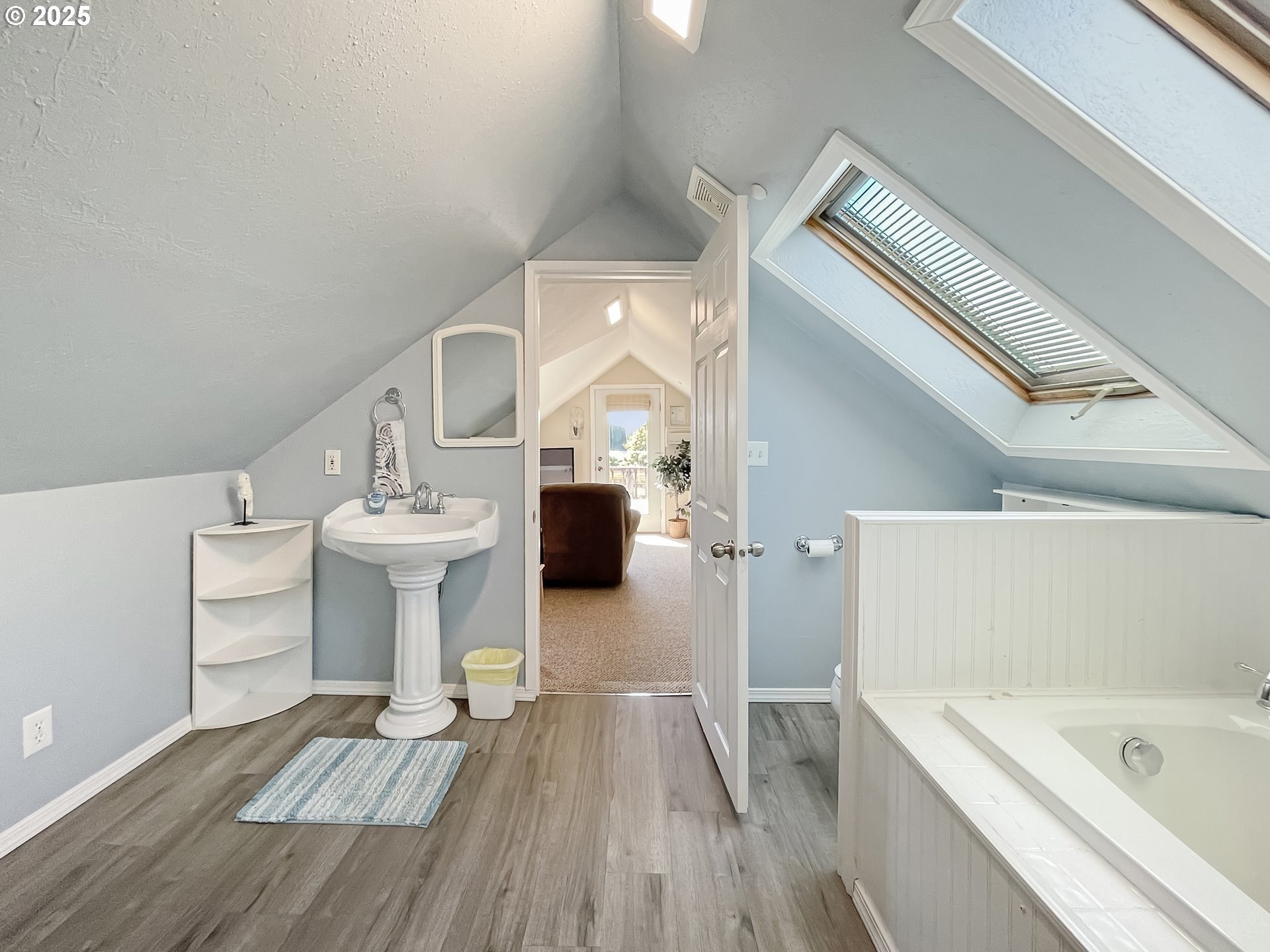 Brookings, Oregon, 97415, United States, 4 Bedrooms Bedrooms, ,2 BathroomsBathrooms,Residential,For Sale,1921792