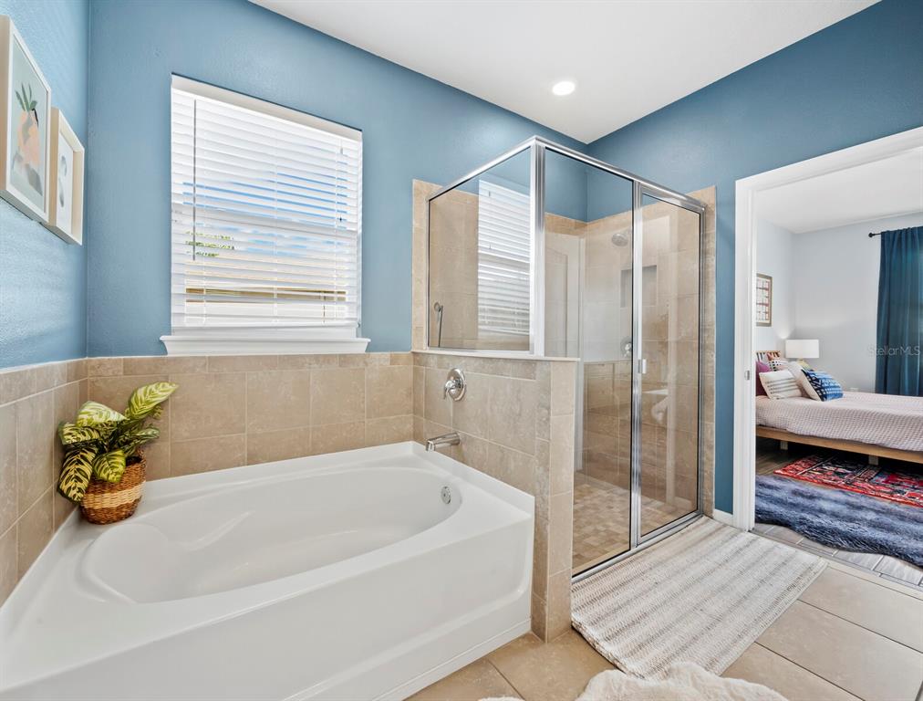 Sarasota, Florida, 34241, United States, 5 Bedrooms Bedrooms, ,3 BathroomsBathrooms,Residential,For Sale,1898457