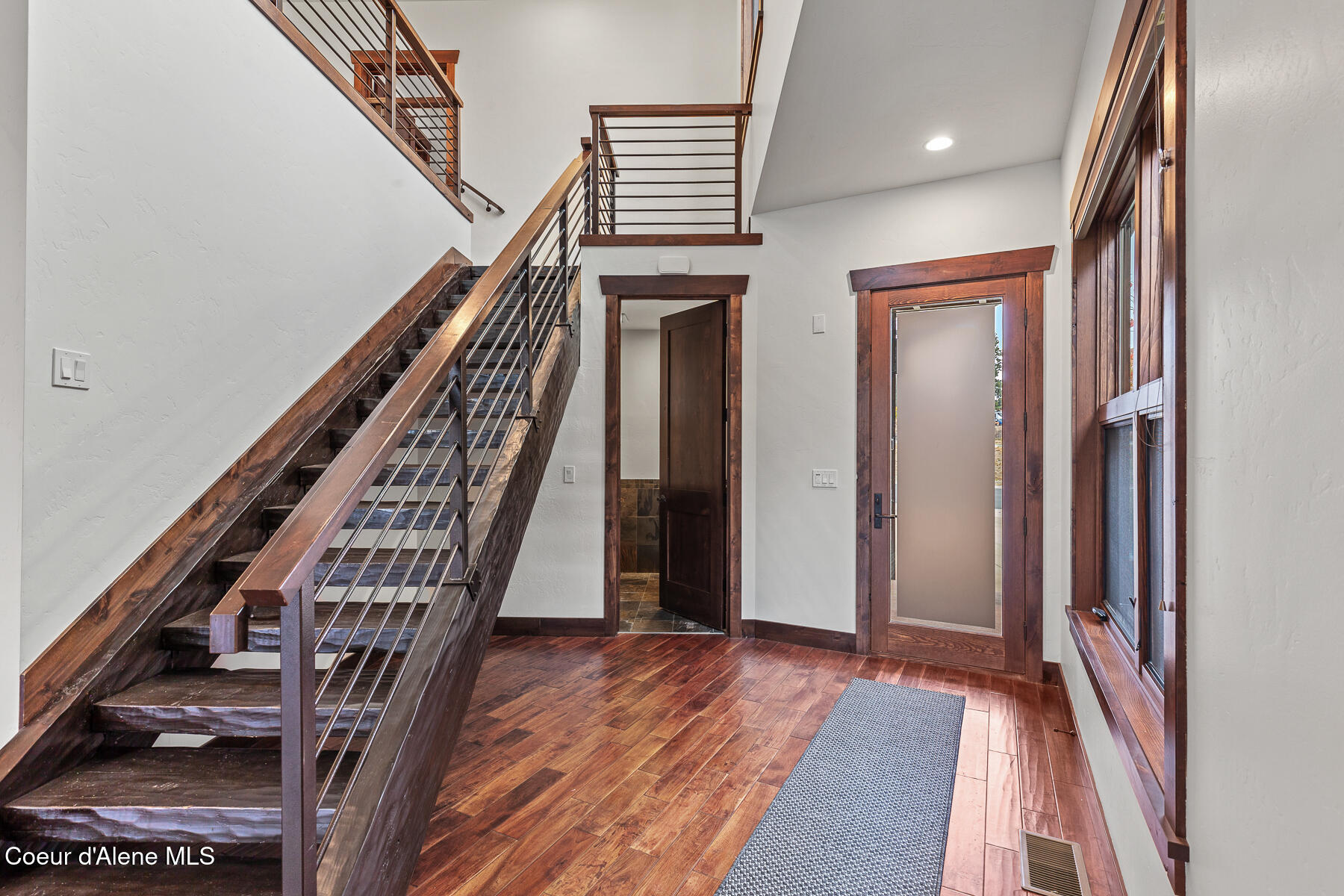 Coeur d'Alene, Idaho, 83814, United States, 4 Bedrooms Bedrooms, ,4 BathroomsBathrooms,Residential,For Sale,2012551