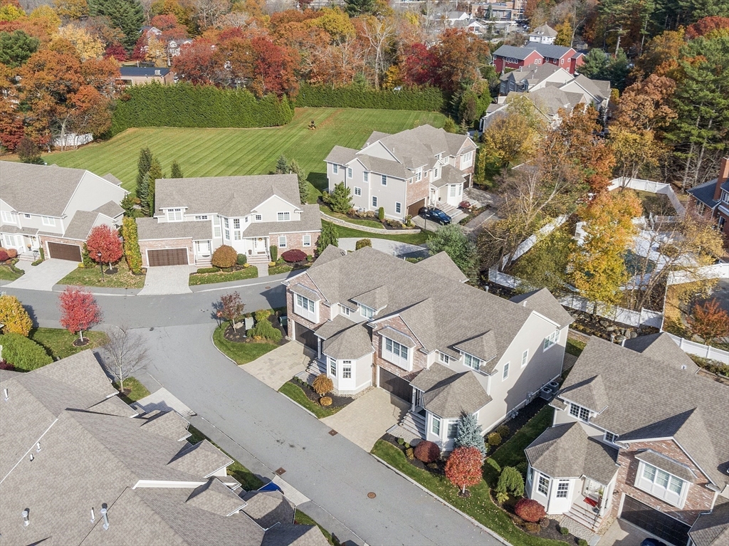 Lynnfield, Massachusetts, 01940, United States, 2 Bedrooms Bedrooms, ,3 BathroomsBathrooms,Residential,For Sale,1991893