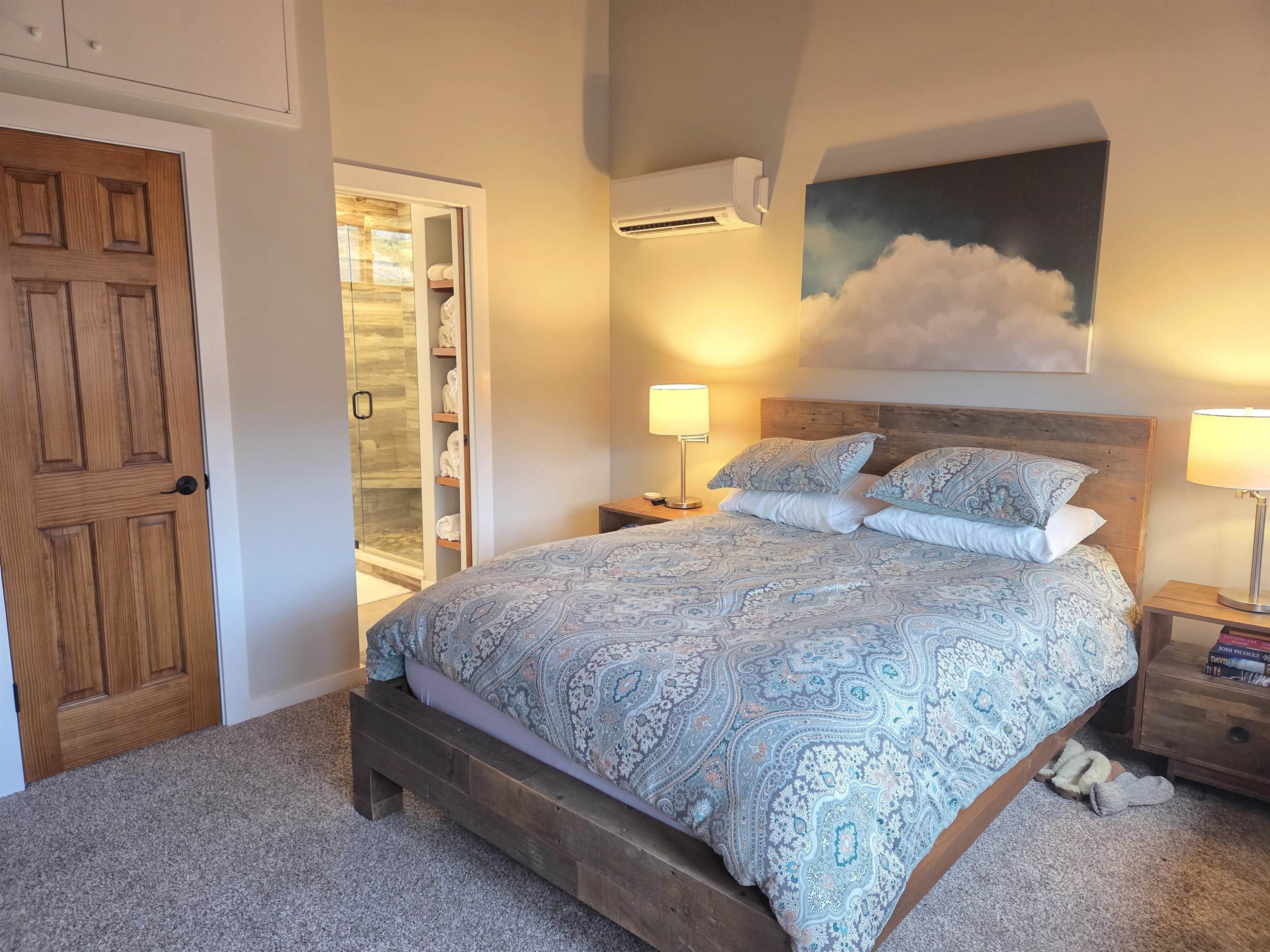 Lincoln, New Hampshire, 03251, United States, 3 Bedrooms Bedrooms, ,2 BathroomsBathrooms,Residential,For Sale,1987969