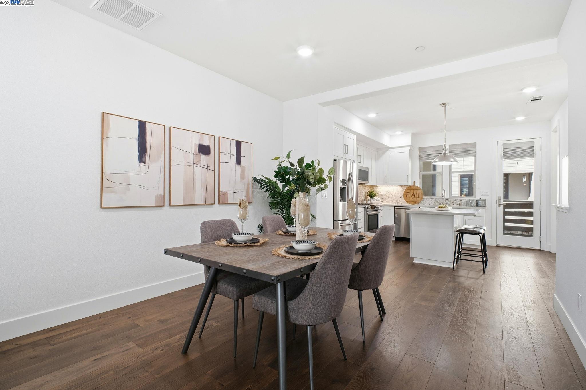 Fremont, California, 94539, United States, 3 Bedrooms Bedrooms, ,3 BathroomsBathrooms,Residential,For Sale,1995689