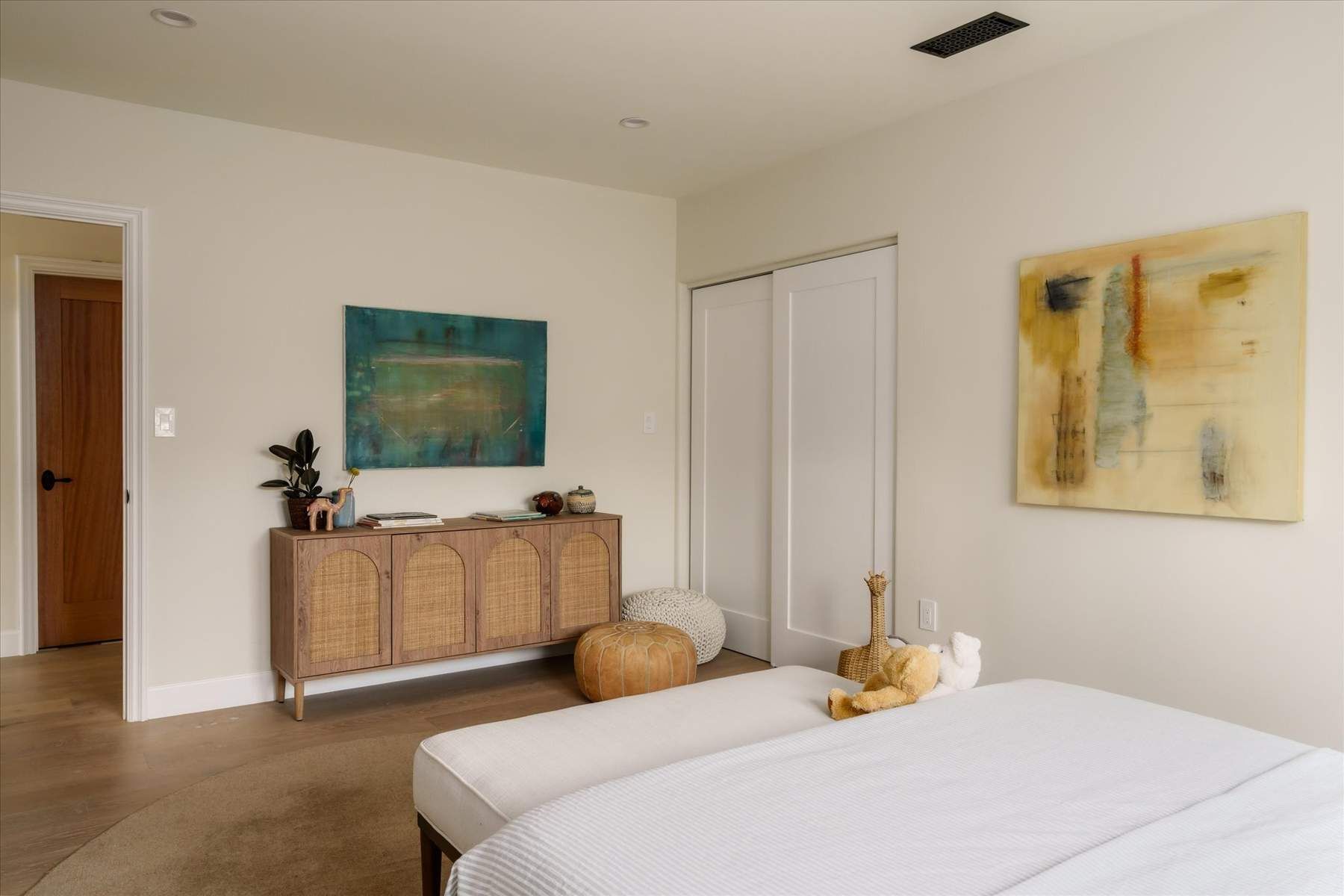  1545 N Benton Way - 物件實景