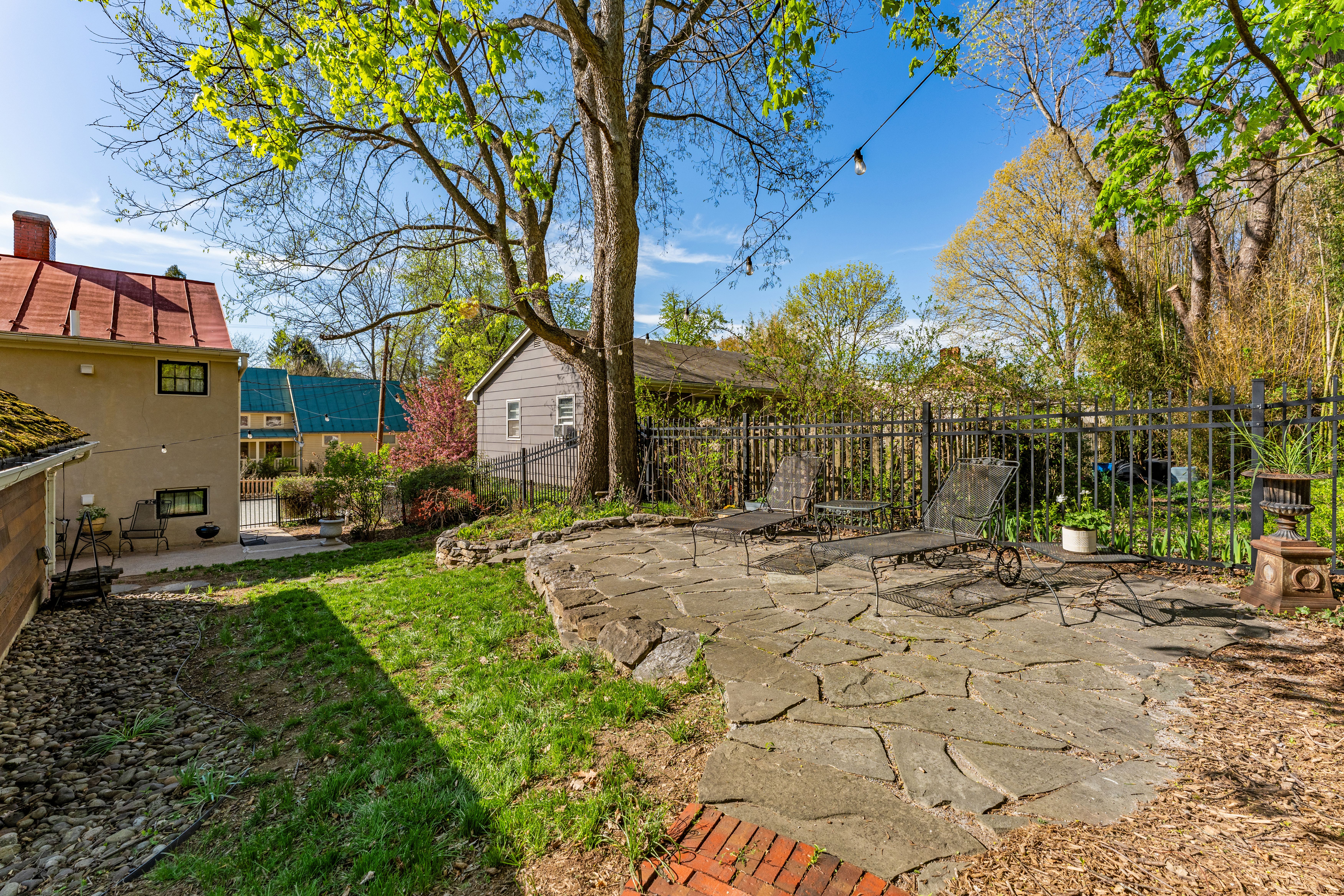  301 E German Street, Shepherdstown, WV, 25443 - 物件實景