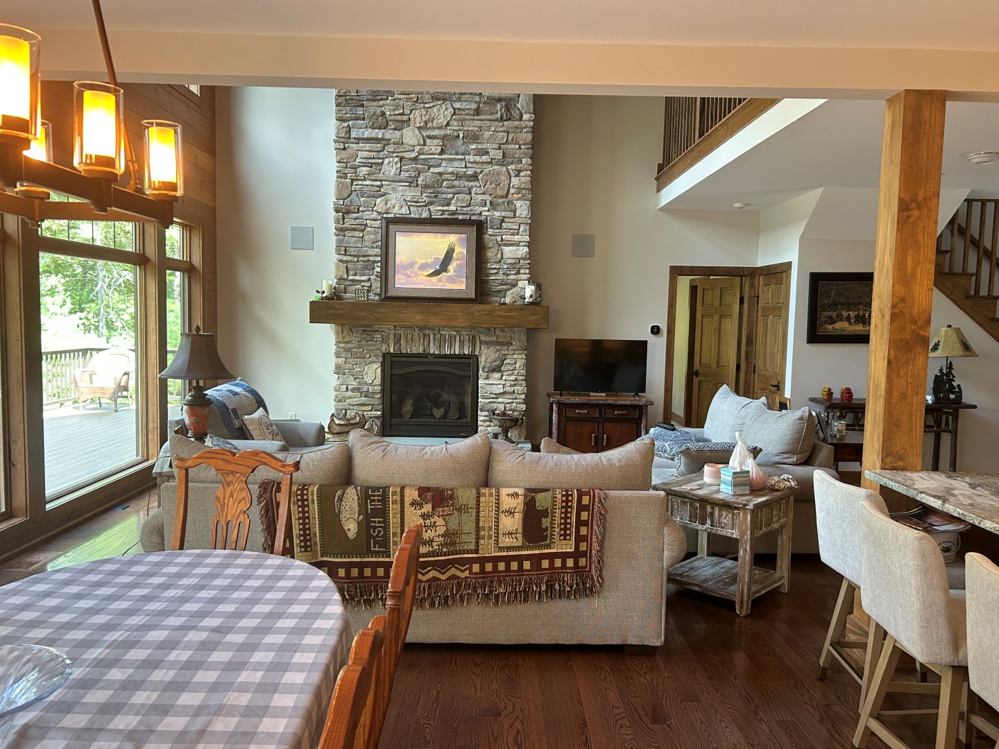 Paupack, Pennsylvania, 18451, United States, 5 Bedrooms Bedrooms, ,4 BathroomsBathrooms,Residential,For Sale,1941023