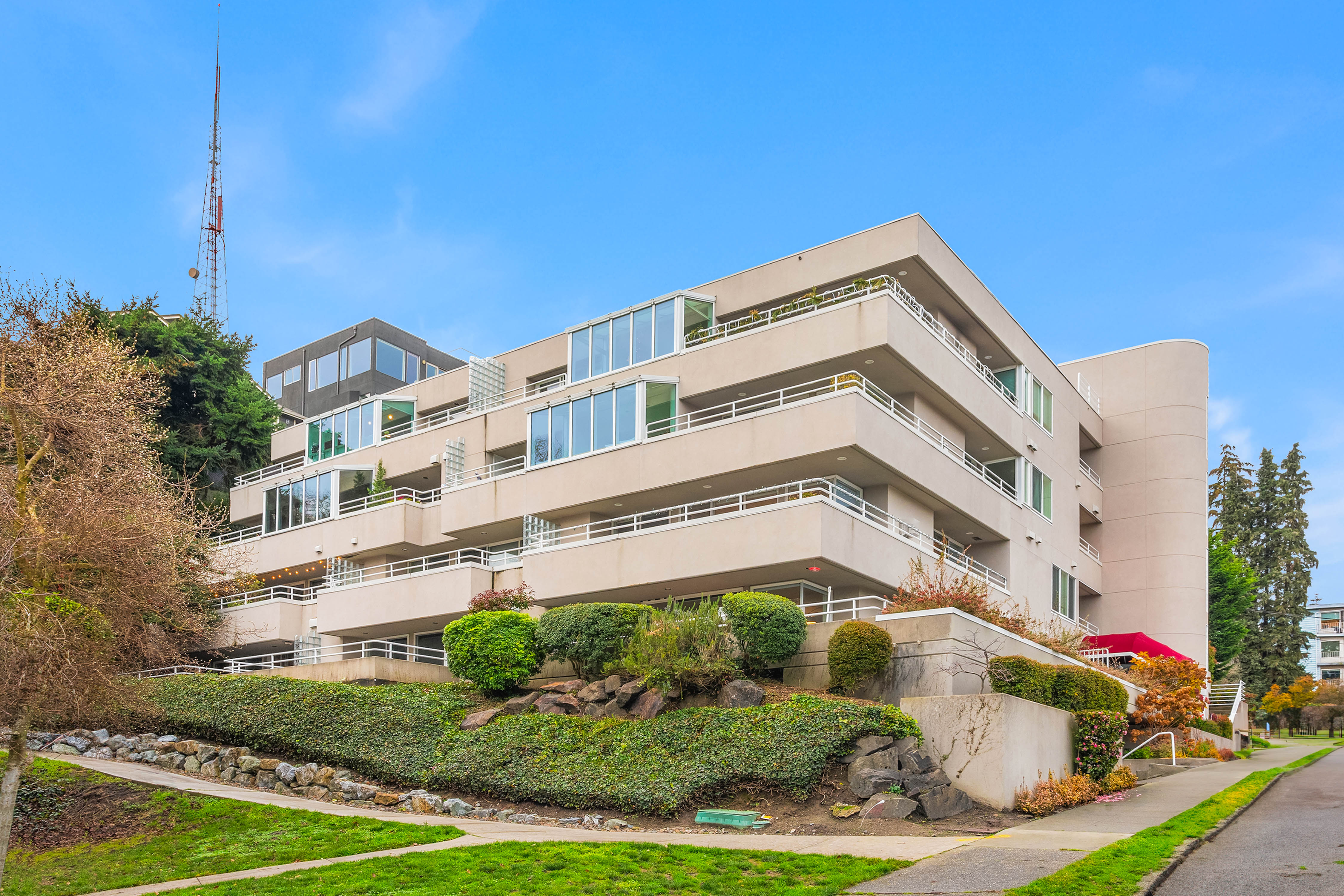 1231 5th Ave N Unit #204, Seattle, WA 98109 