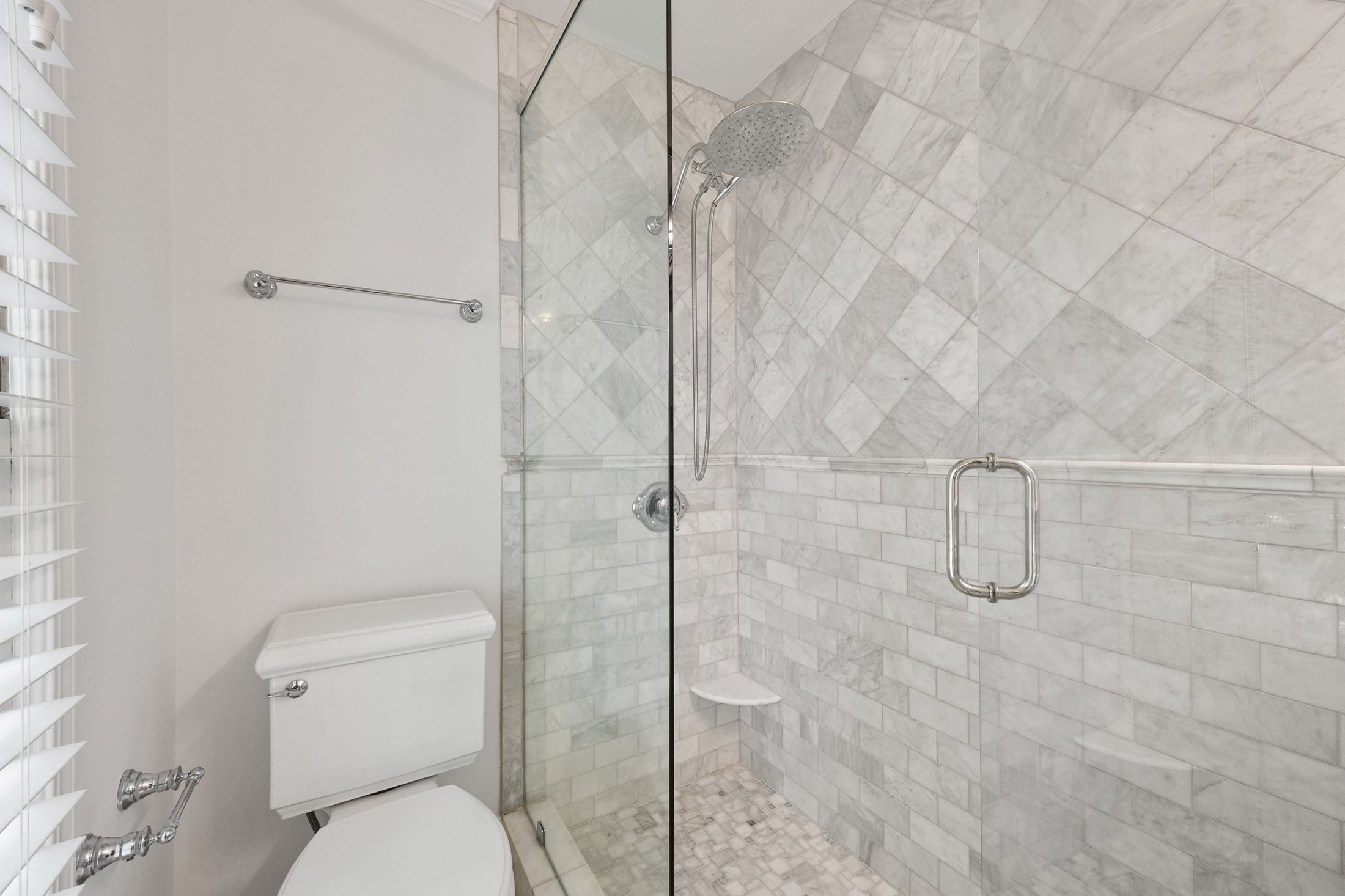  Morningside End-unit Townhome Combines Location, Privacy and Value - 物件實景