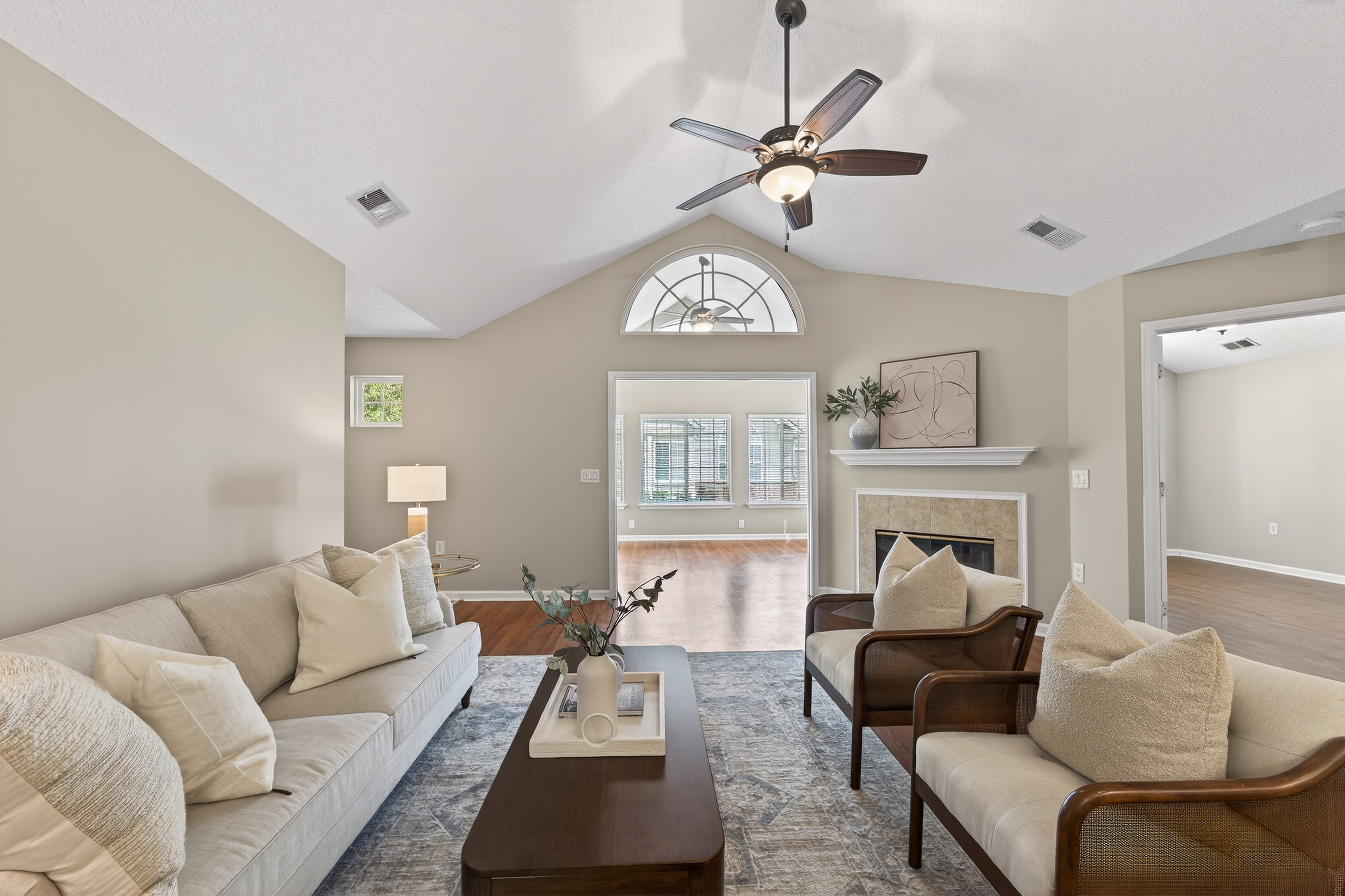  Welcome to this Virtually Maintenance-Free Ranch - 物件實景