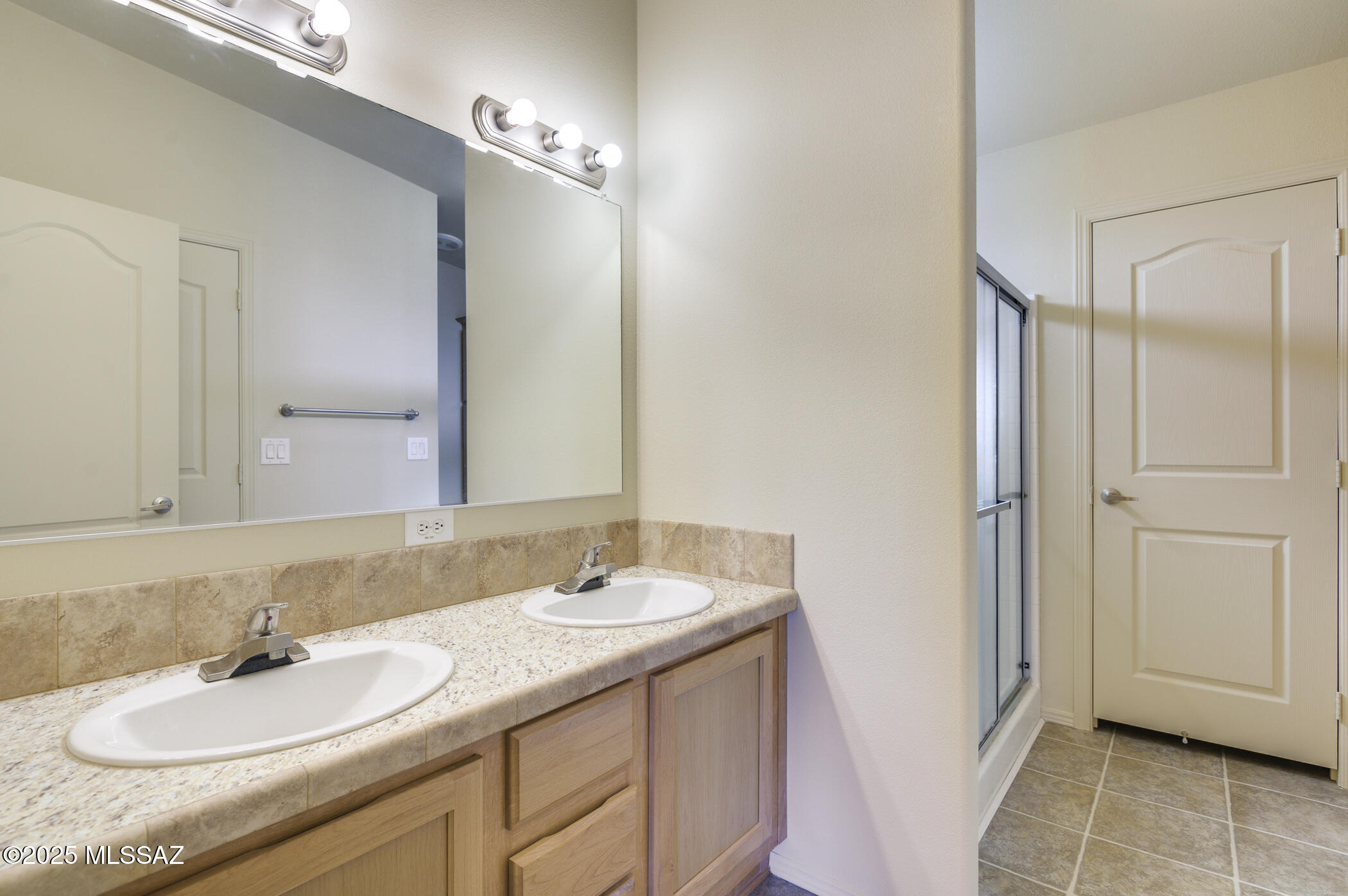 Amado, Arizona, 85645, United States, 5 Bedrooms Bedrooms, ,4 BathroomsBathrooms,Residential,For Sale,1752997