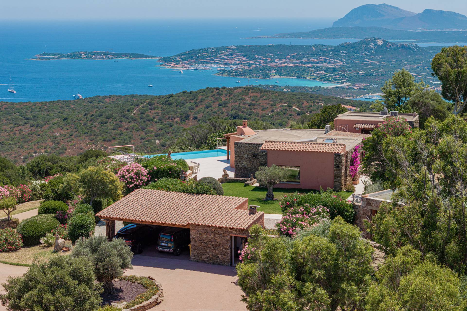 Arzachena, Sassari, IT, 5 Bedrooms Bedrooms, ,5 BathroomsBathrooms,Residential,For Sale,1911130