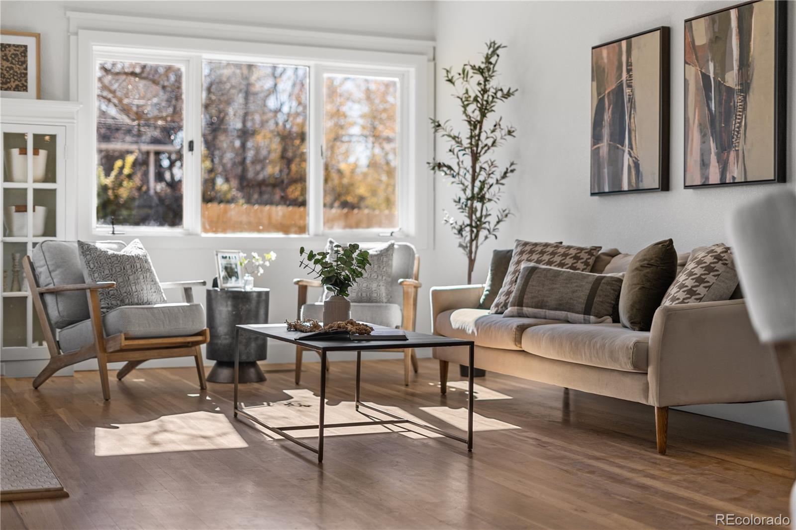 Englewood, Colorado, 80110, United States, 4 Bedrooms Bedrooms, ,2 BathroomsBathrooms,Residential,For Sale,1993019