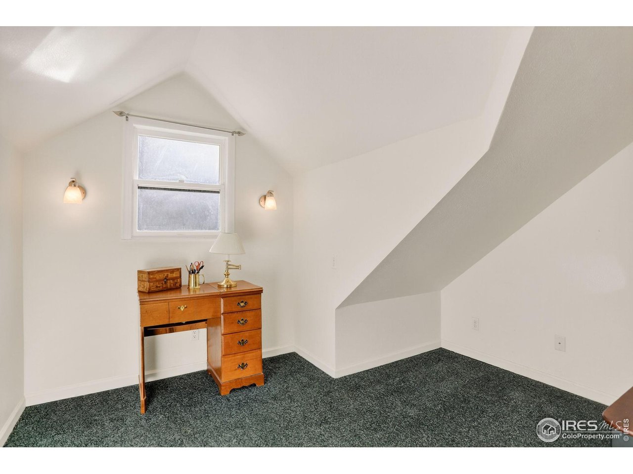 Lafayette, Colorado, 80026, United States, 5 Bedrooms Bedrooms, ,5 BathroomsBathrooms,Residential,For Sale,1991447