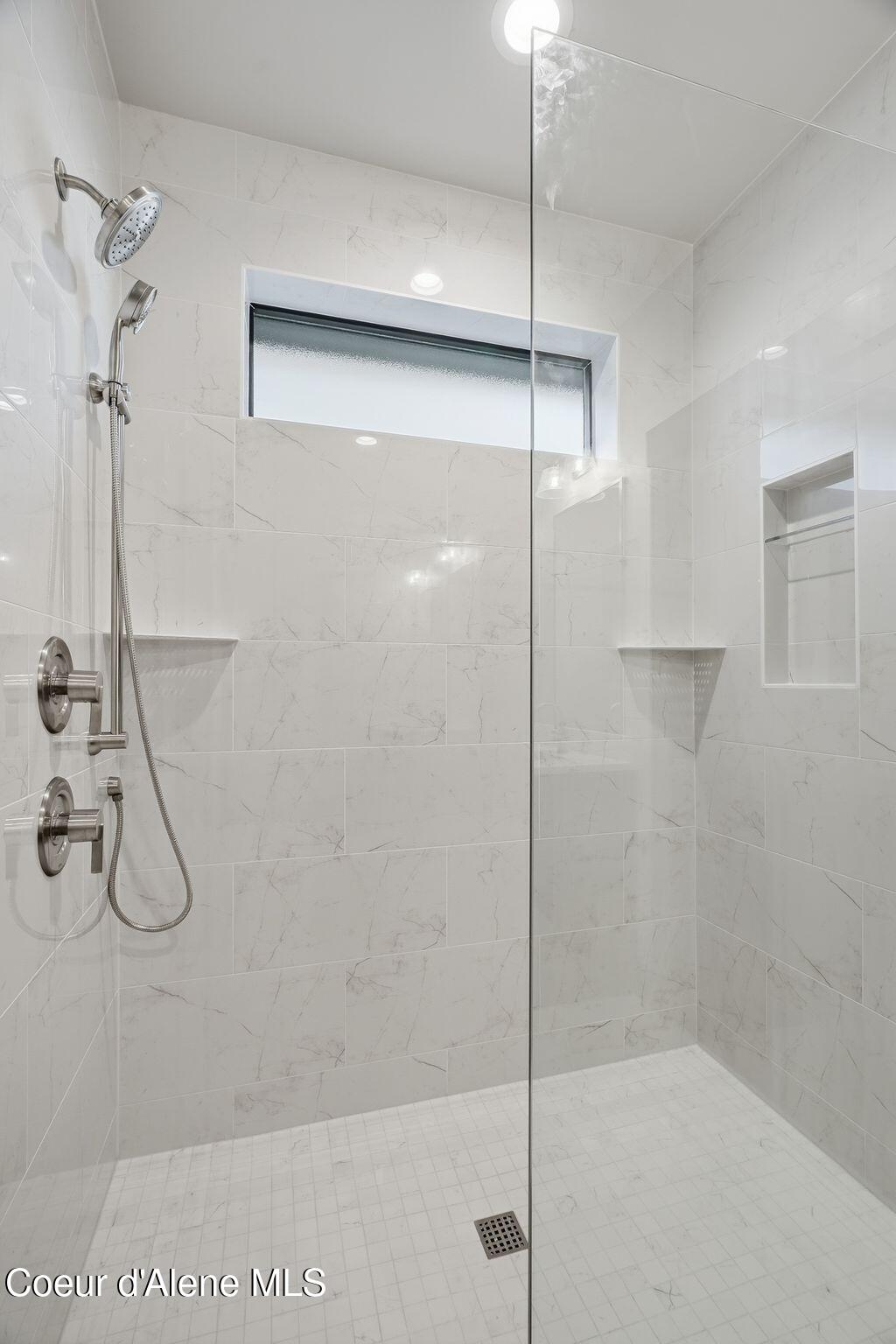 Coeur d'Alene, Idaho, 83815, United States, 3 Bedrooms Bedrooms, ,2 BathroomsBathrooms,Residential,For Sale,2005477