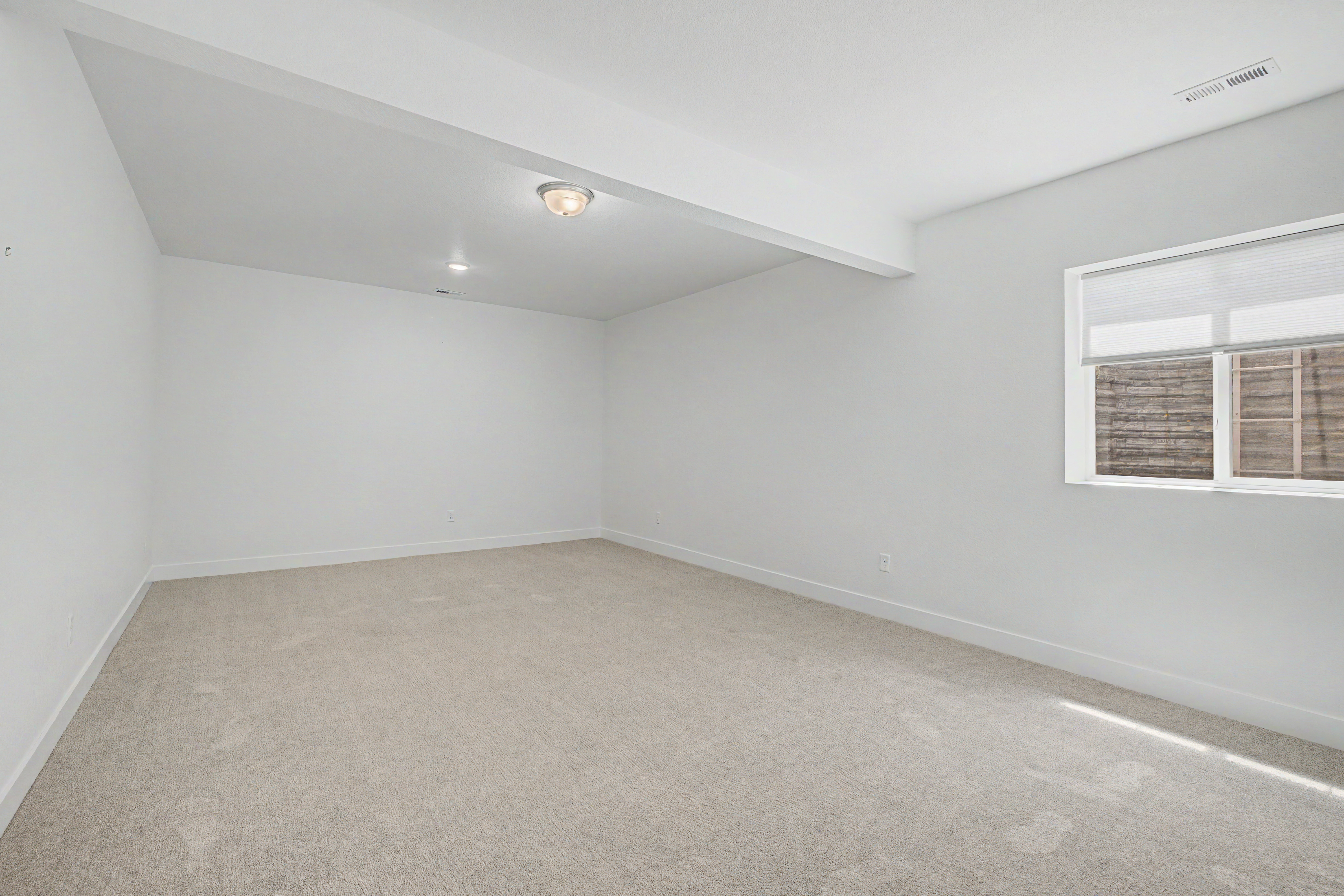  Ranch with Thoughtful Design and Upgrades - 物件實景