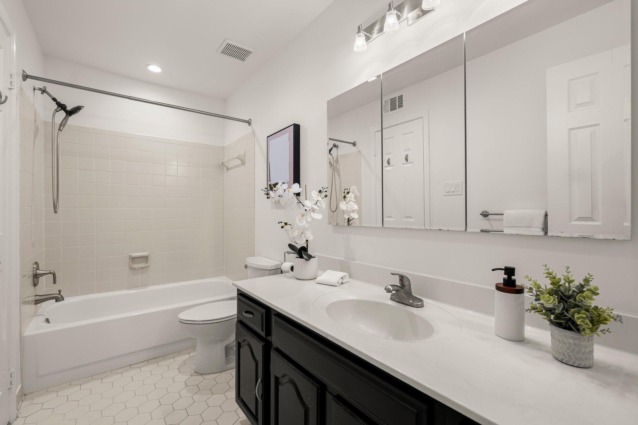  10833 Luxberry Drive, Rockville, MD, 20852 - 物件實景