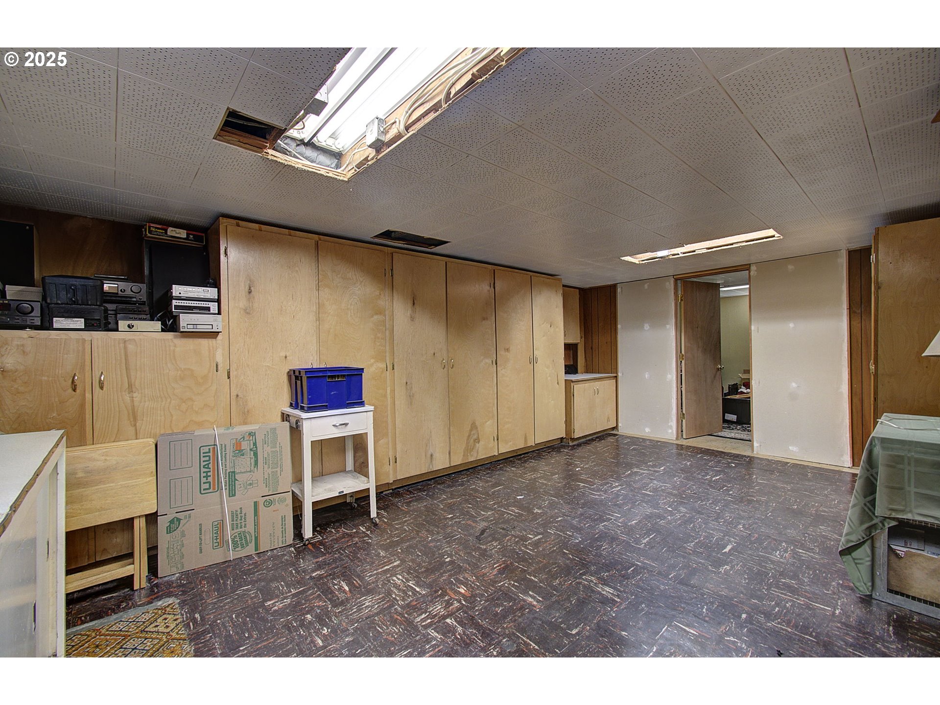 Portland, Oregon, 97202, United States, 3 Bedrooms Bedrooms, ,1 BathroomBathrooms,Residential,For Sale,1721248