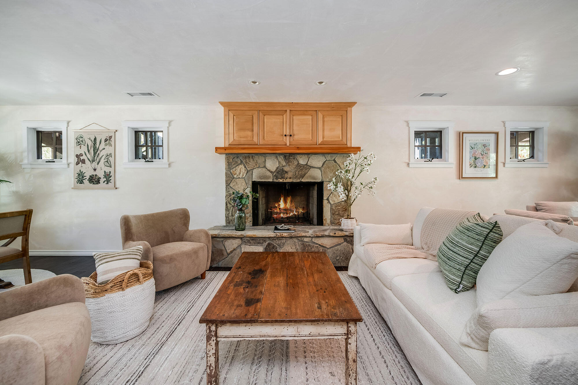 Santa Ynez, California, 93460, United States, 3 Bedrooms Bedrooms, ,3 BathroomsBathrooms,Residential,For Sale,1828139