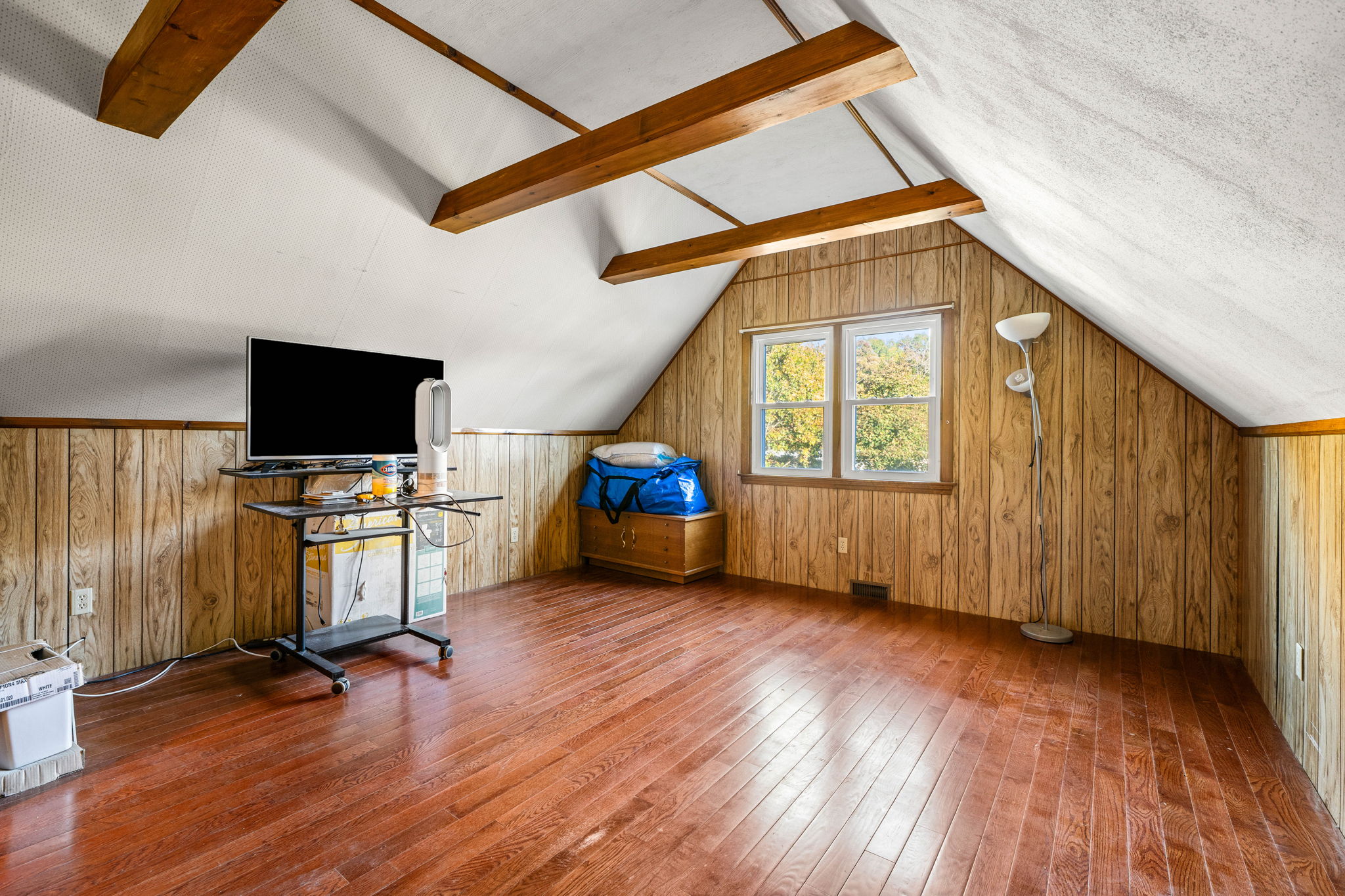  21 Chisholm Road, Kingston, NH, 03848 - 物件實景
