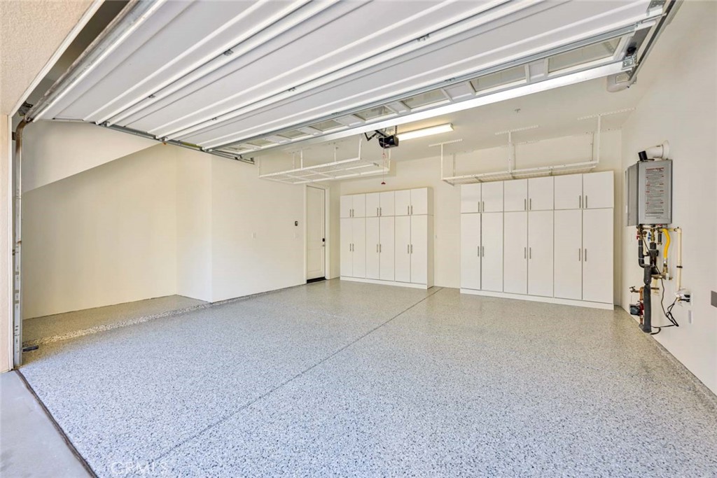 Lake Forest, California, 92630, United States, 4 Bedrooms Bedrooms, ,5 BathroomsBathrooms,Residential,For Sale,1988147