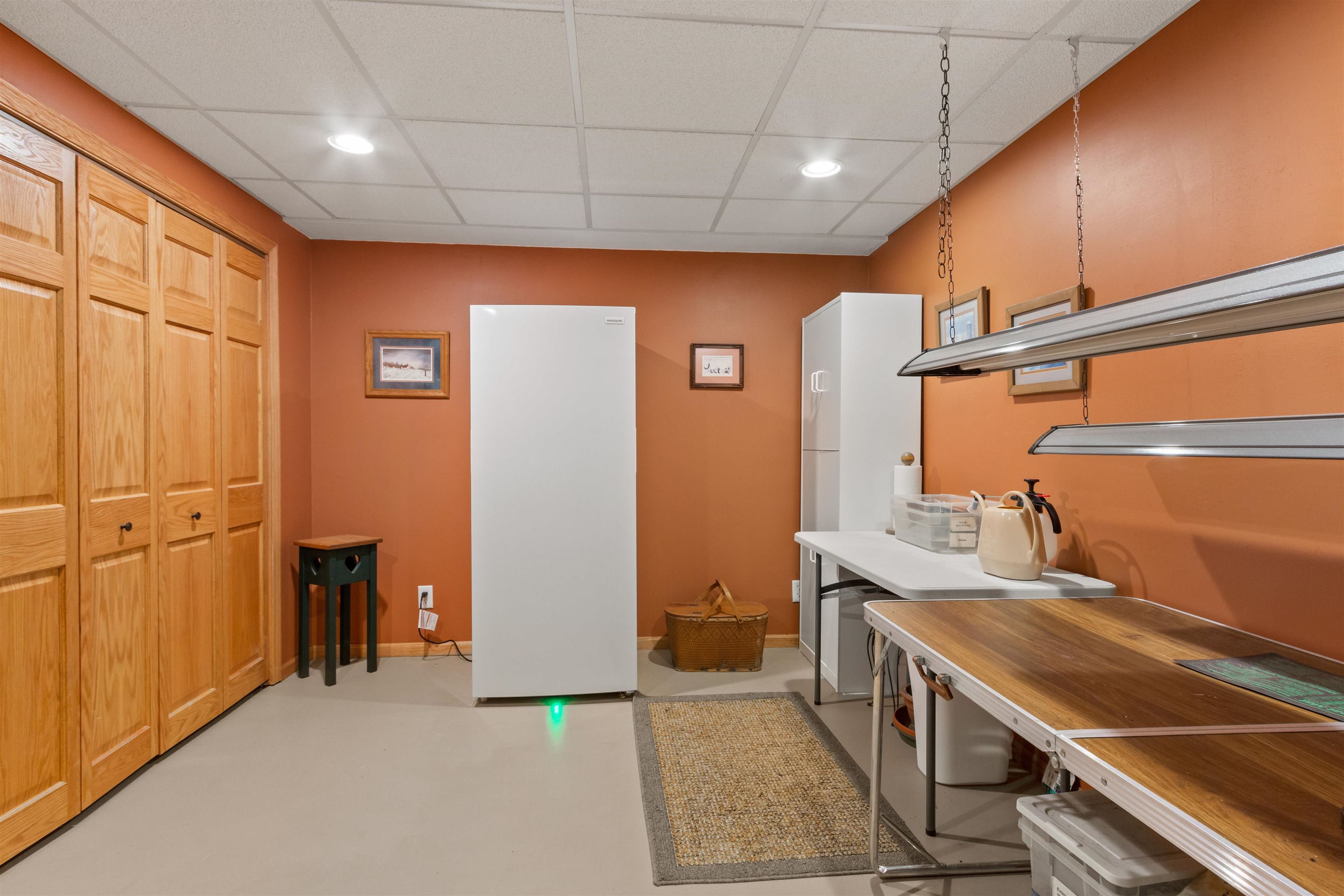 HANCOCK, Wisconsin, 54943, United States, 4 Bedrooms Bedrooms, ,3 BathroomsBathrooms,Residential,For Sale,1805423