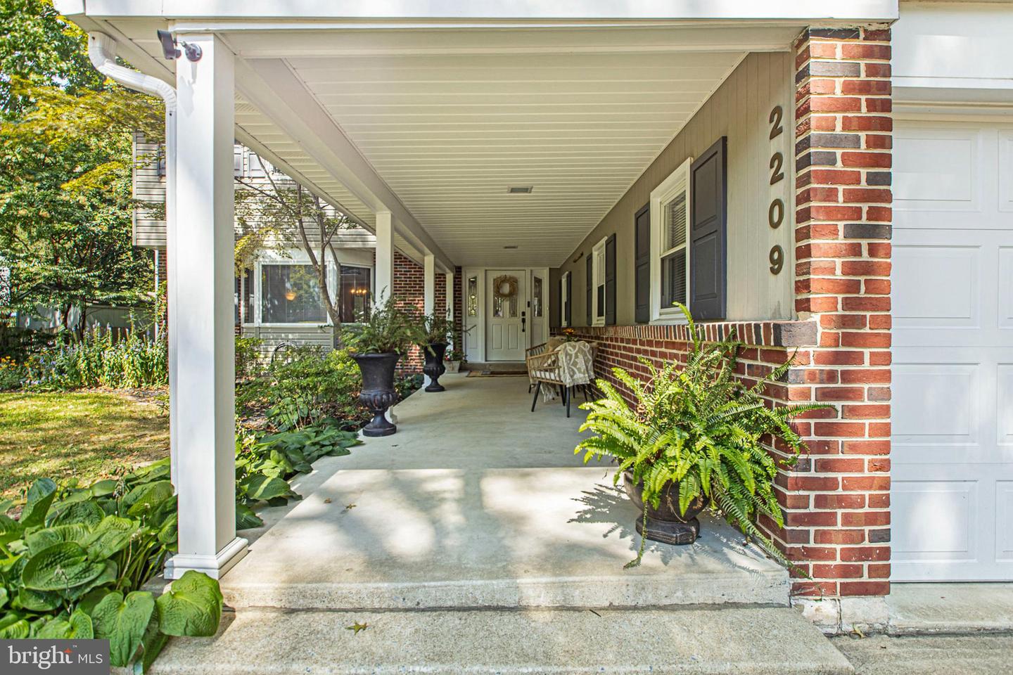 WILMINGTON, Delaware, 19810, United States, 4 Bedrooms Bedrooms, ,3 BathroomsBathrooms,Residential,For Sale,1990467